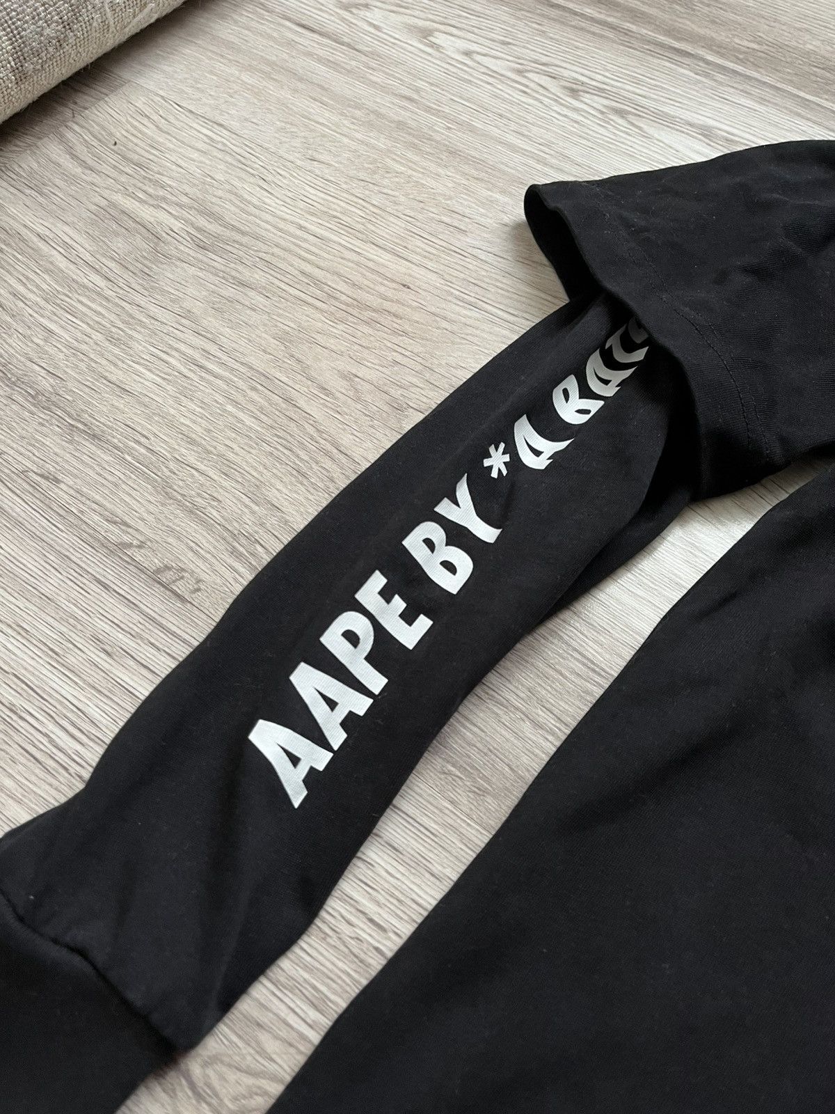 Aape A Bathing Ape Long Sleeve Tee Big Embroidered Logo Size US S / EU 44-46 / 1 - 7 Thumbnail