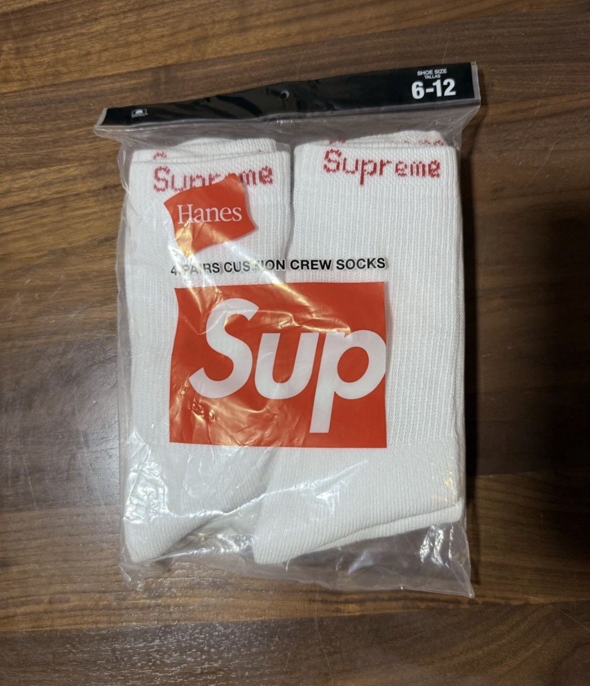 Hanes × Supreme SUPREME®/HANES® CREW SOCKS 4 PACK White Cotton Blend Size ONE SIZE - 3 Thumbnail