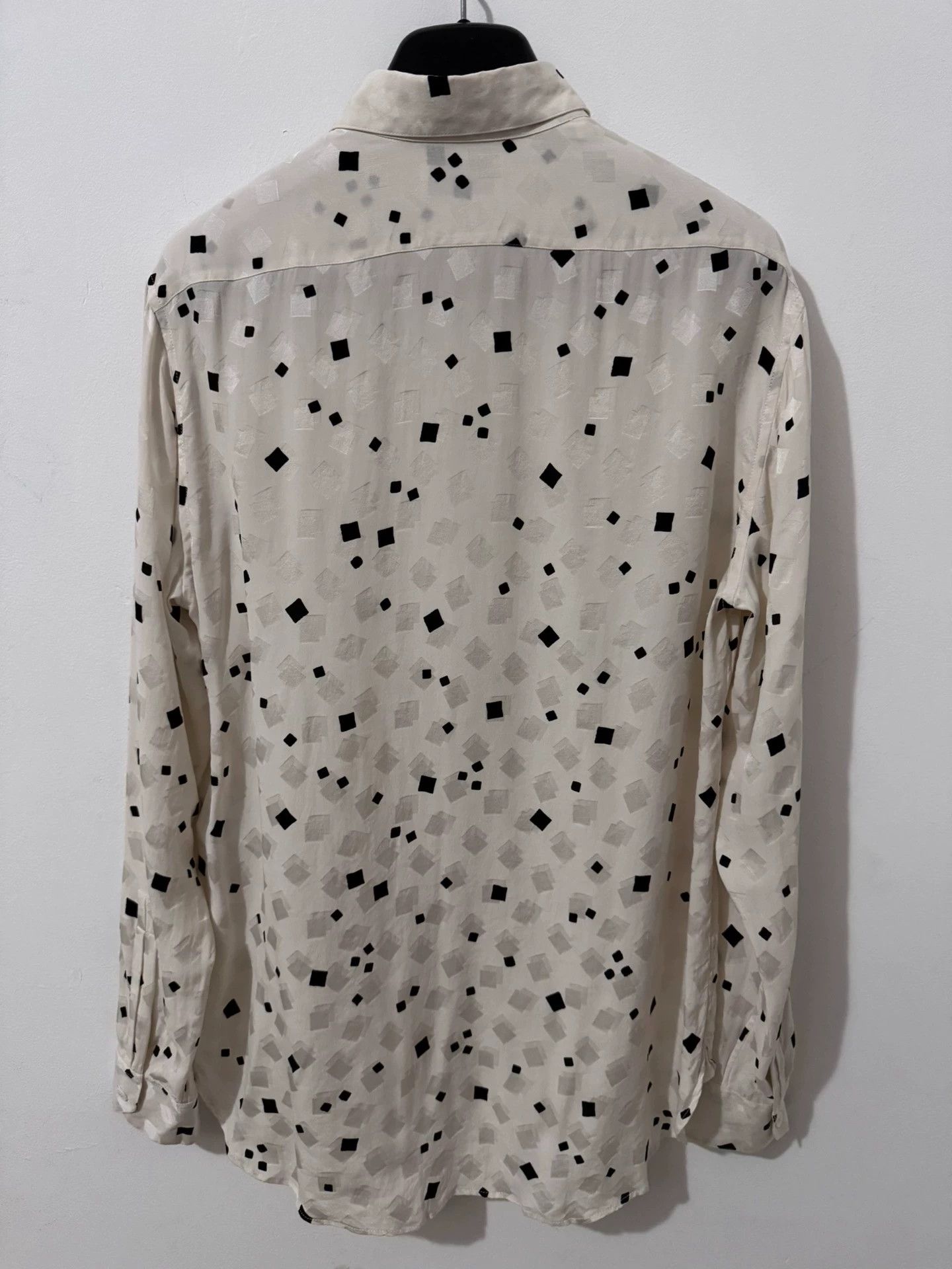 Saint Laurent Paris Authentic Saint Laurent SLP 20SSshirt made of mulberry silk. Size L / US 10 / IT 46 - 2 Thumbnail
