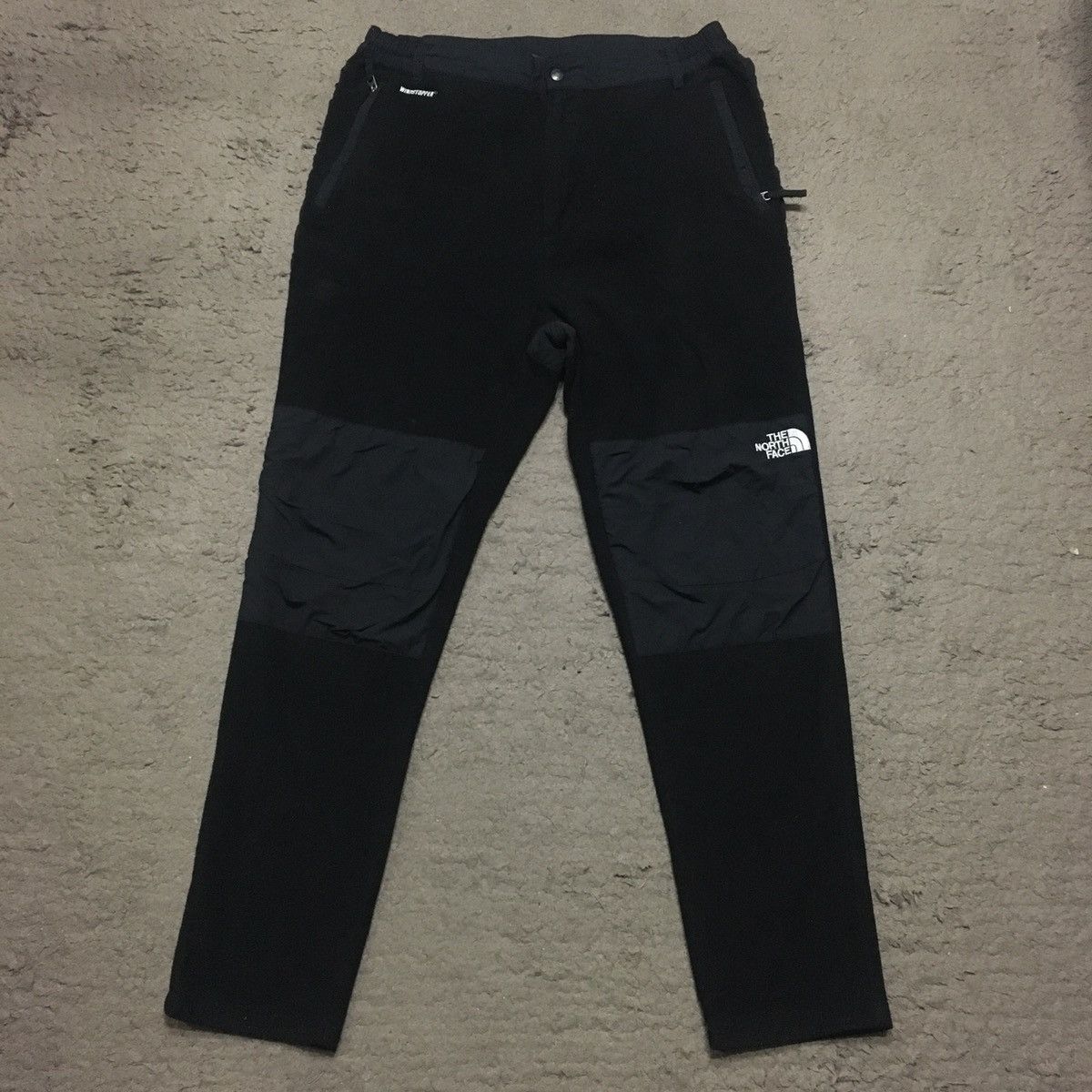 image of The North Face Wind Stopper Fleece Pants in Black, Men's (Size 34)