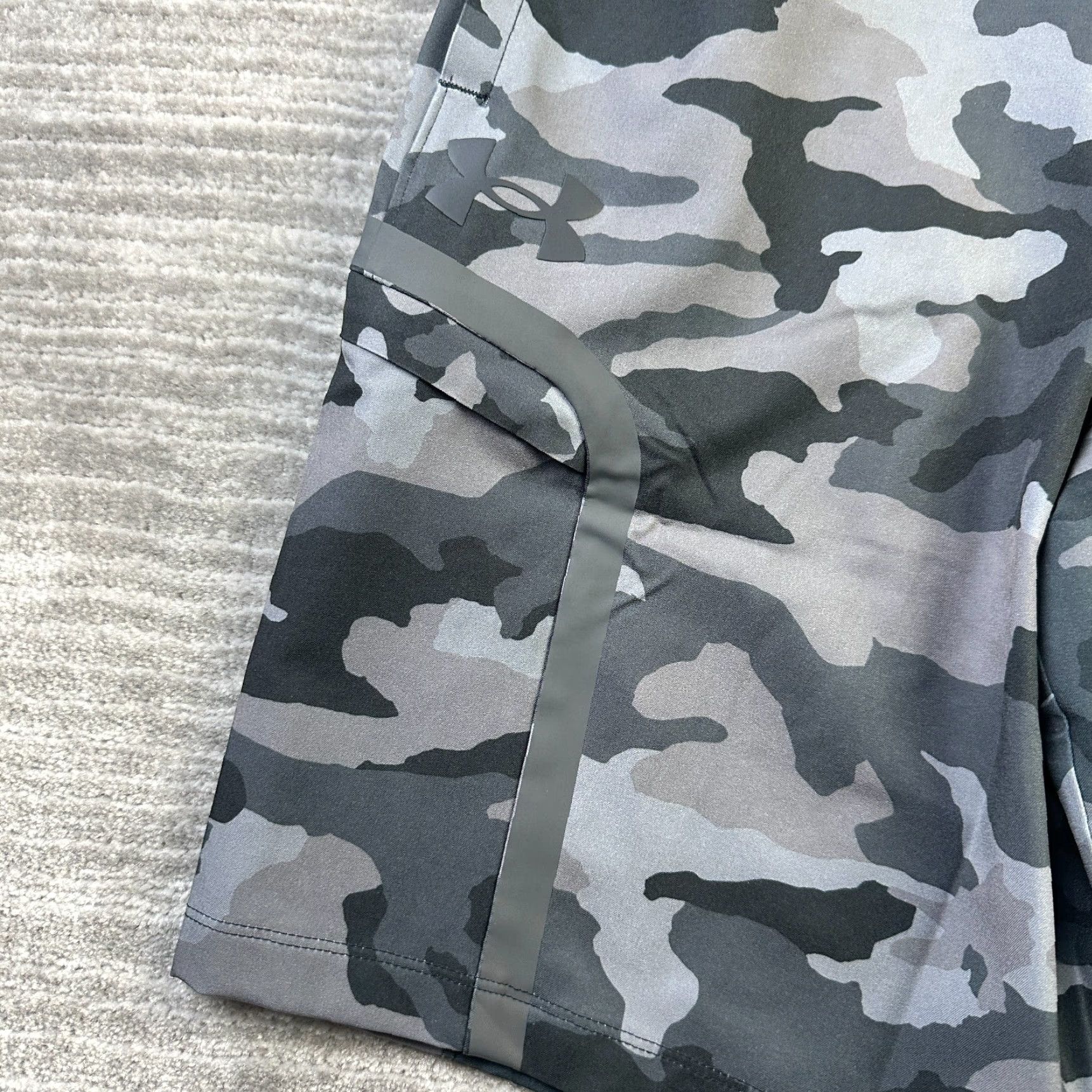 Under Armour Under Armour Shorts Mens Medium Green Camouflage Gym Training Elite Cargo Size US 28 / EU 44 - 3 Thumbnail