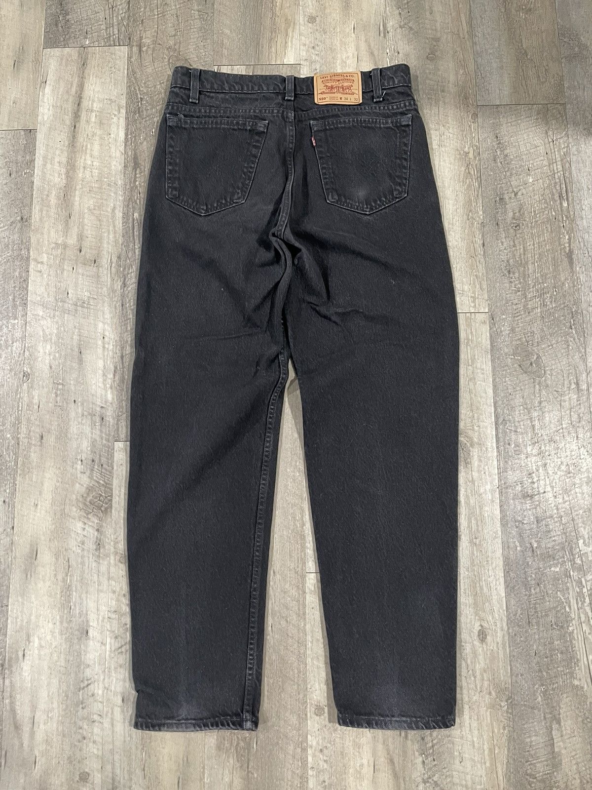 Levi's Vintage Clothing Vintage levi’s 550 made in canada Size US 34 / EU 50 - 1 Thumbnail