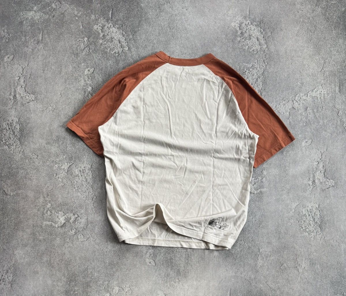 Peanuts Uniqlo & Peanuts M/size tee tshirt retro casual Size US M / EU 48-50 / 2 - 12 Thumbnail
