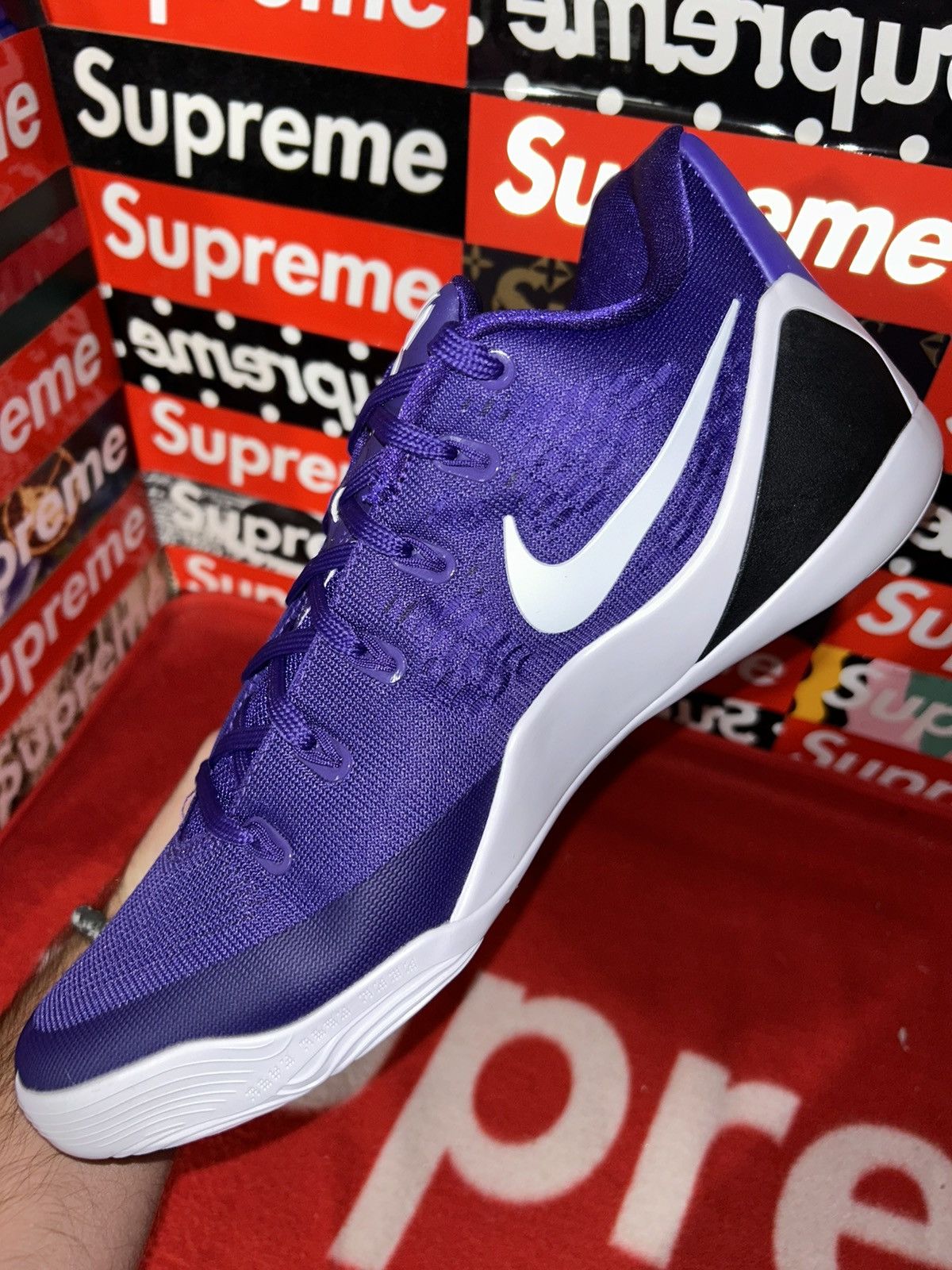 Nike Nike Kobe 9 Elite Low EM TB Court Purple IH5095-500 10 NEW Size US 10 / EU 43 - 9 Thumbnail