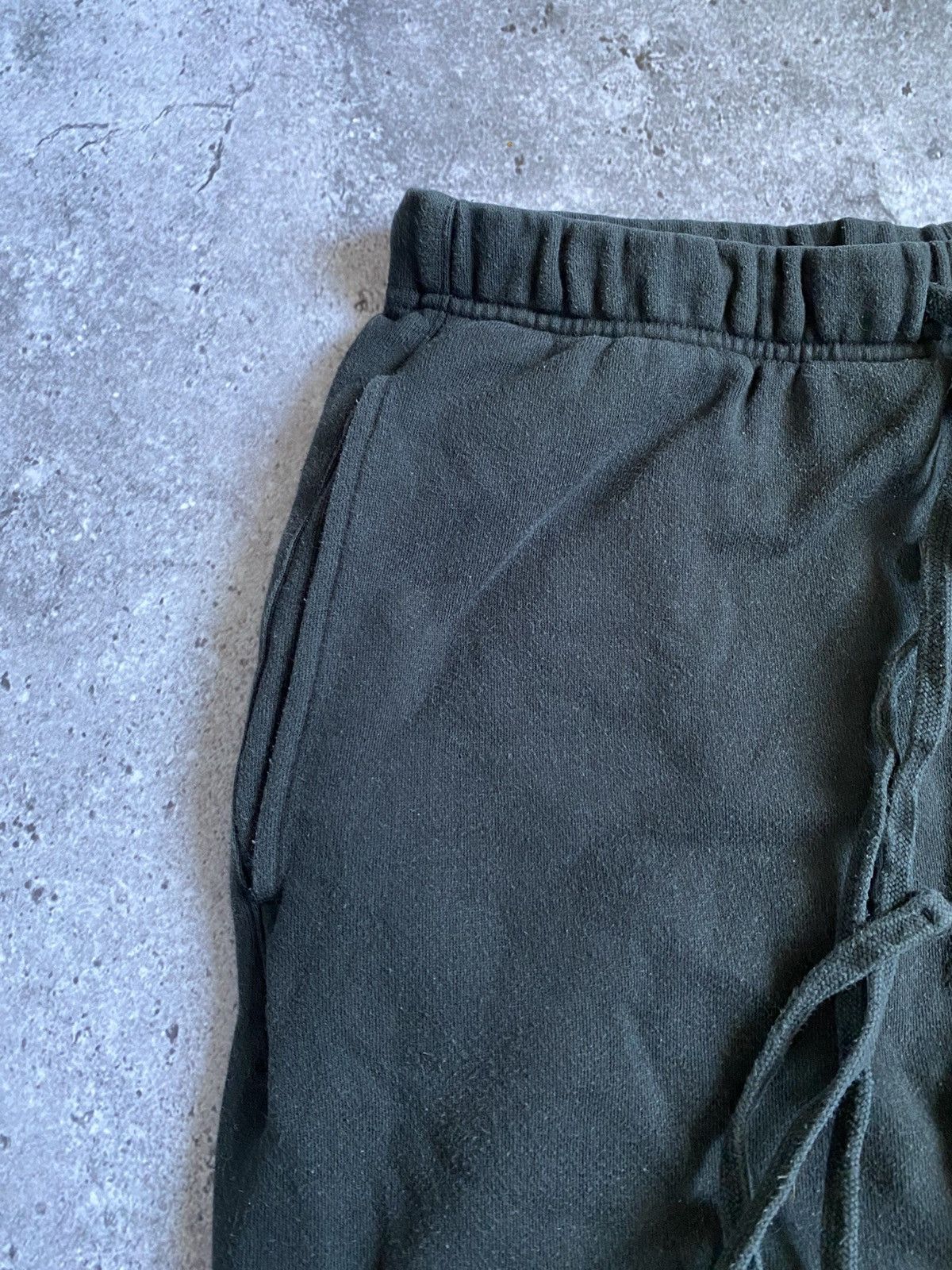 Designer × Fear of God × Vintage Vintage Essentials Fear of God Reflective Logo Pants Size S Size US 30 / EU 46 - 11 Thumbnail