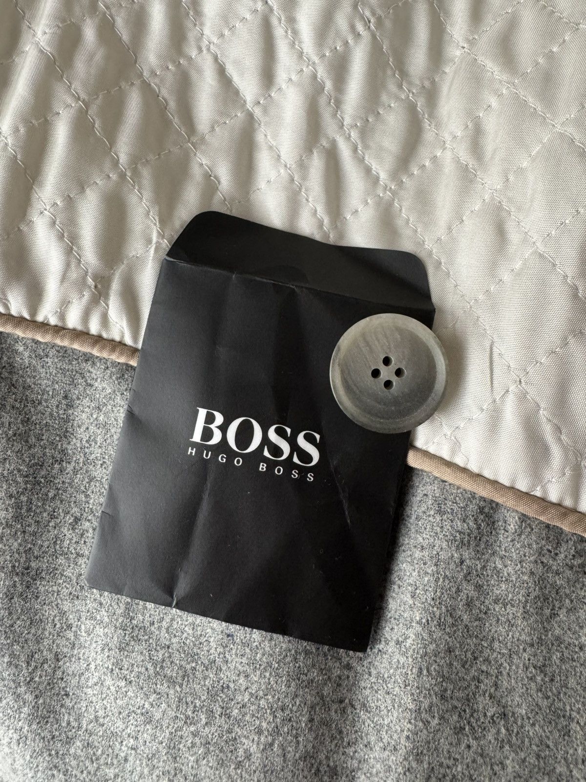 Designer × Hugo Boss × Vintage Vintage Hugo Boss Trench Coat 54 Size US L / EU 52-54 / 3 - 9 Thumbnail
