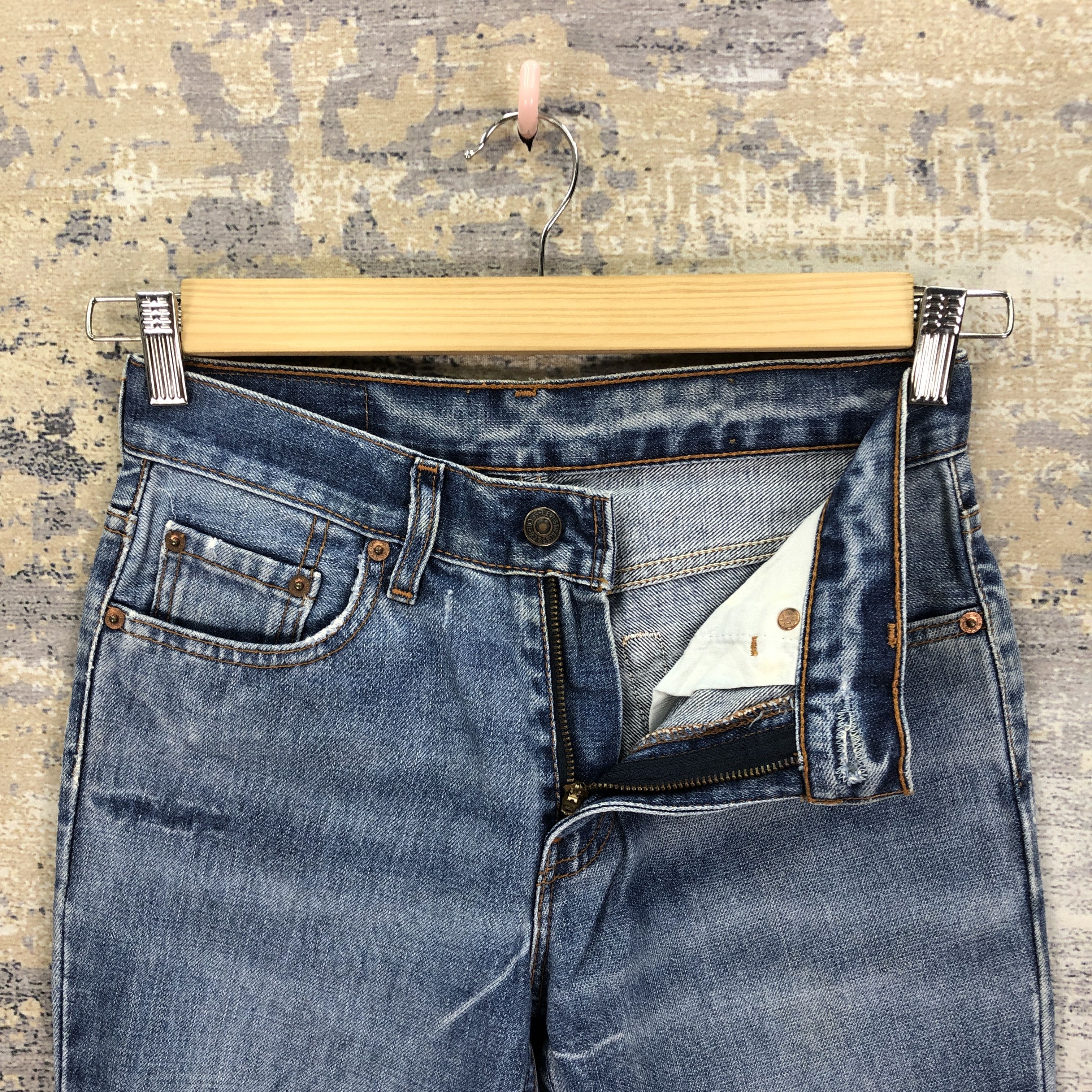 Levi's Vintage 90's Levis 577 Flare Faded Jeans Levis Bootcut Denim Size 26" / US 2 / IT 38 - 6 Thumbnail