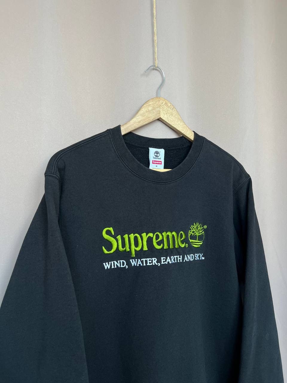 Supreme Supreme x Timberland Crewneck Black Sweatshirt Mens Size M Size US M / EU 48-50 / 2 - 3 Thumbnail