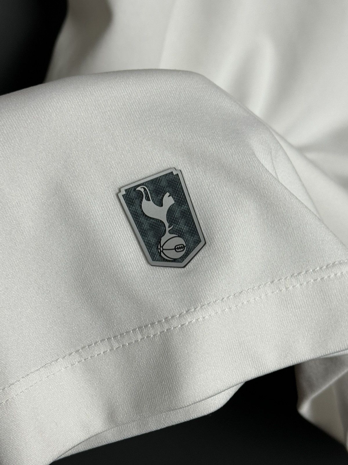 Under Armour Tottenham Hotspur 14/15 Home Football Jersey Size US M / EU 48-50 / 2 - 4 Thumbnail