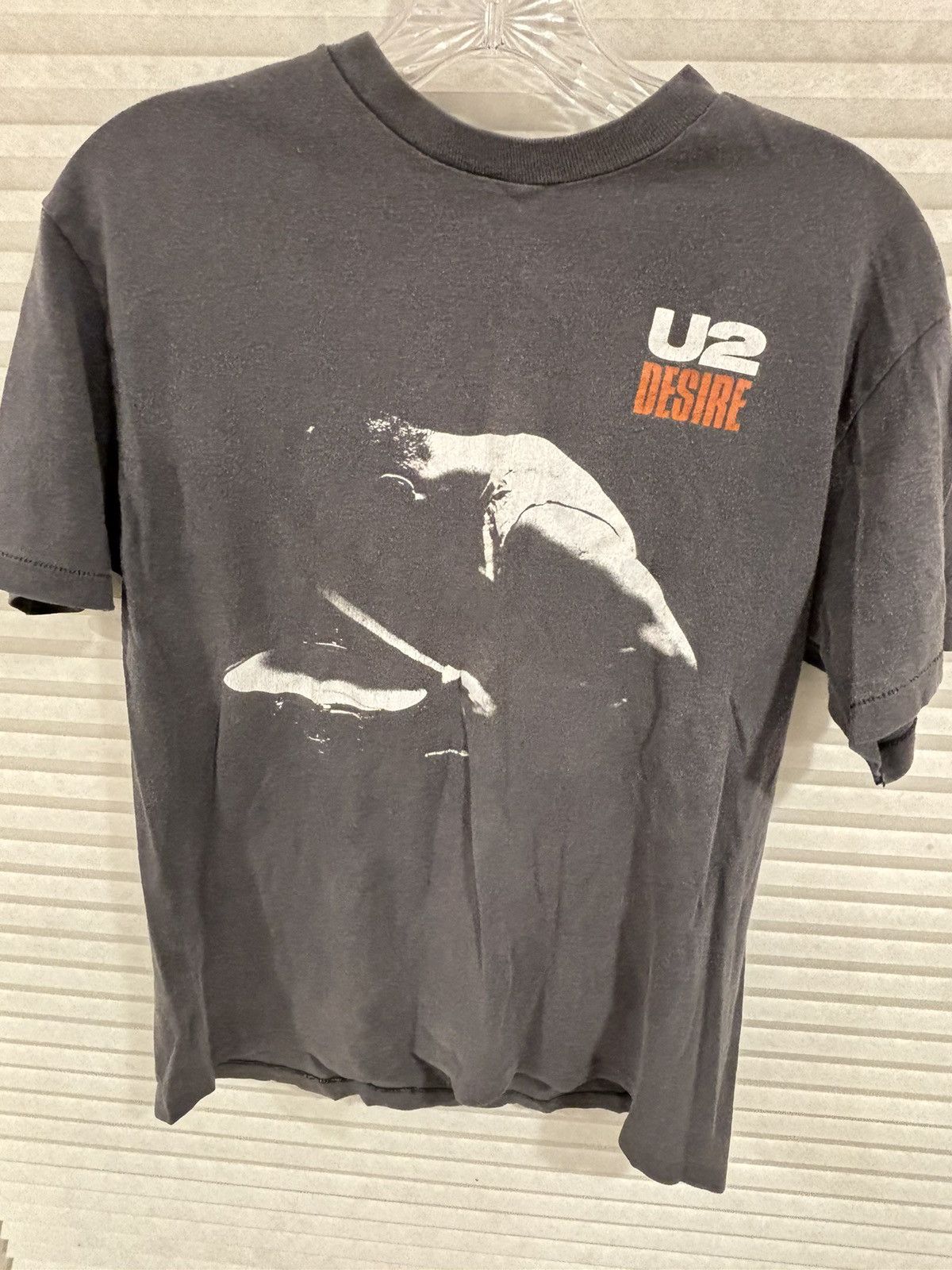 Band Tees RARE VINTAGE 1980 U2 CONCERT T SHIRT Desire Size US S / EU 44-46 / 1 - 1 Thumbnail