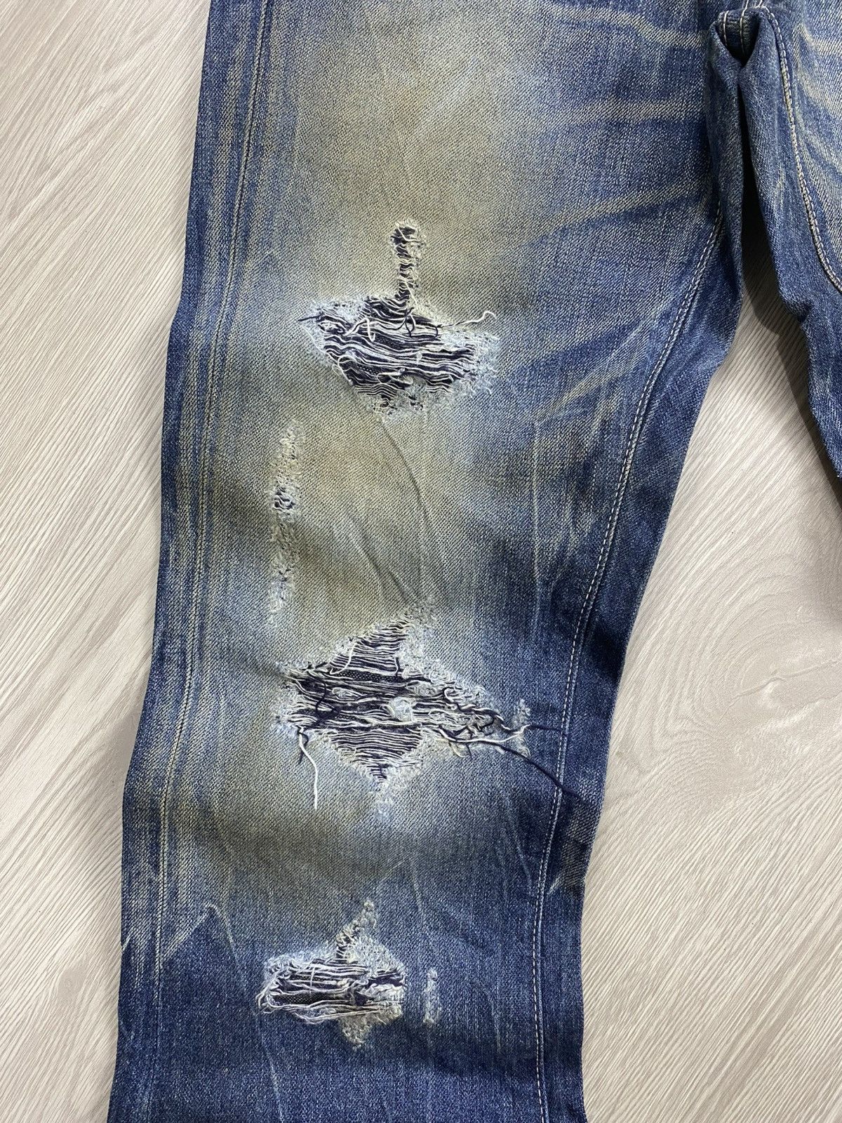 GOSTAR DE FUGA × If Six Was Nine × Le Grande Bleu (L.G.B.) 2000s Vanquish Gold Distressed Punk Y2K Lgb Flared Jeans Size US 32 / EU 48 - 5 Thumbnail