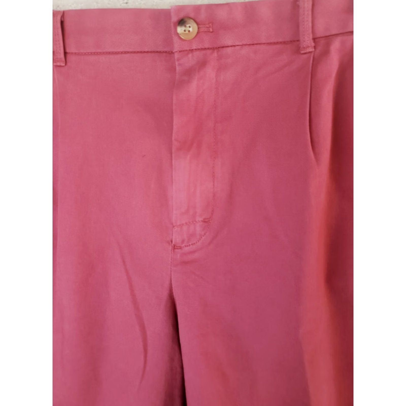 Izod Mens IZOD Saltwater Casual Shorts 40 x9.5 Cotton Stretch Pleated Front Light Red Size US 40 / EU 56 - 5 Thumbnail