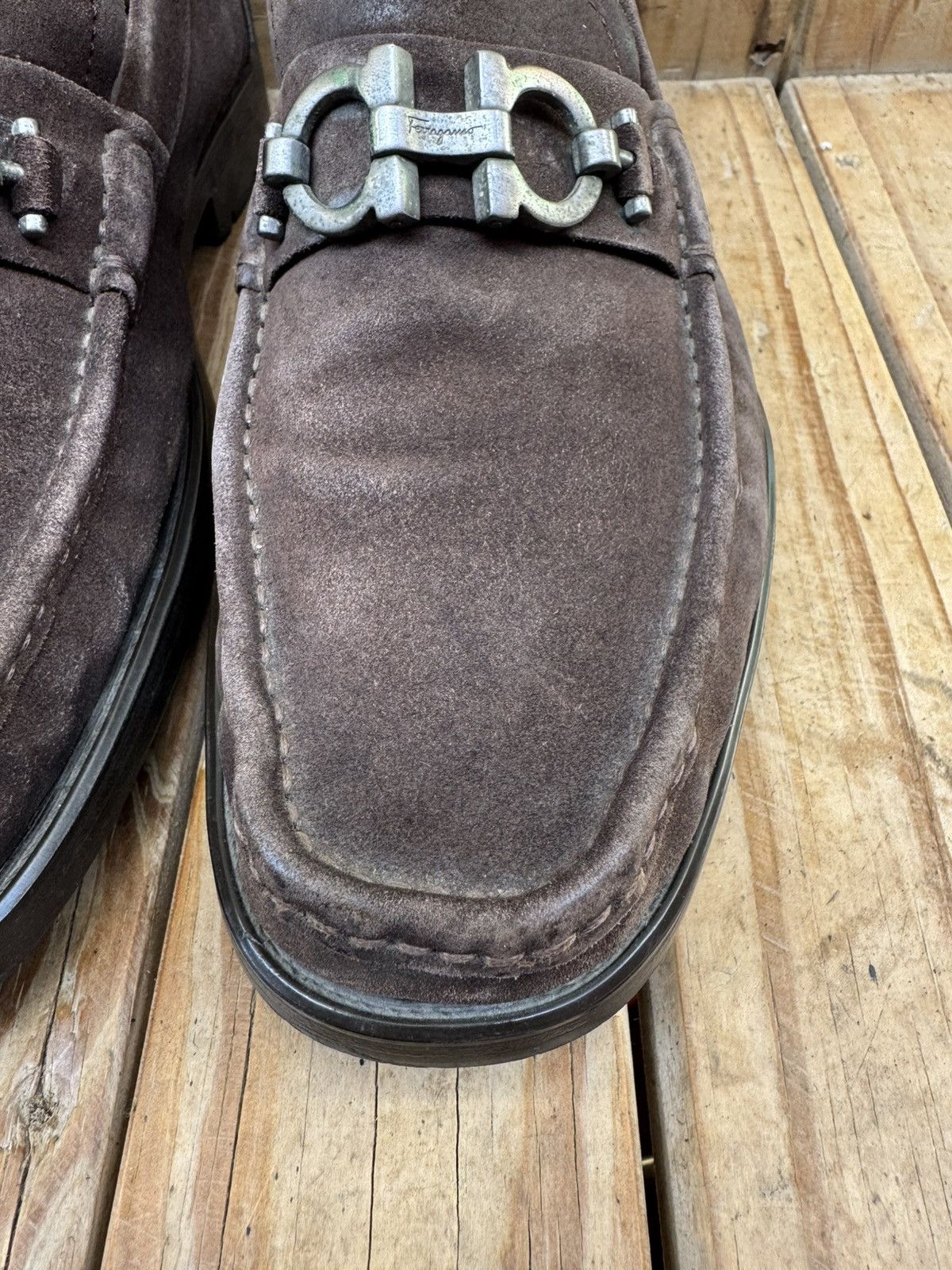 Salvatore Ferragamo Salvatore Ferragamo brown suede leather loafers EUR 42 EE Size US 8 / EU 41 - 5 Thumbnail
