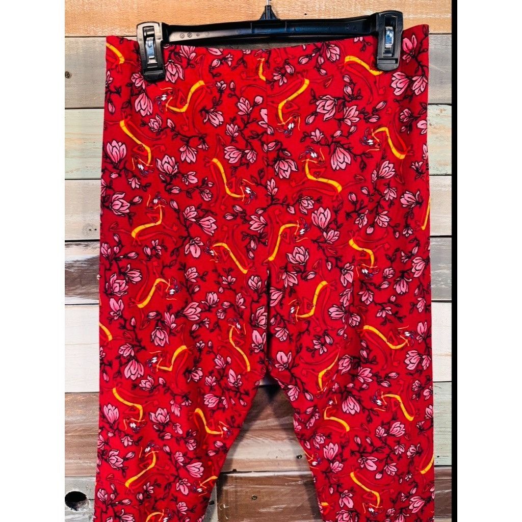 Disney DISNEY MULAN MUSHU RED FLORAL Leggings LARGE Gently Used Size 30" / US 8 / IT 44 - 4 Thumbnail