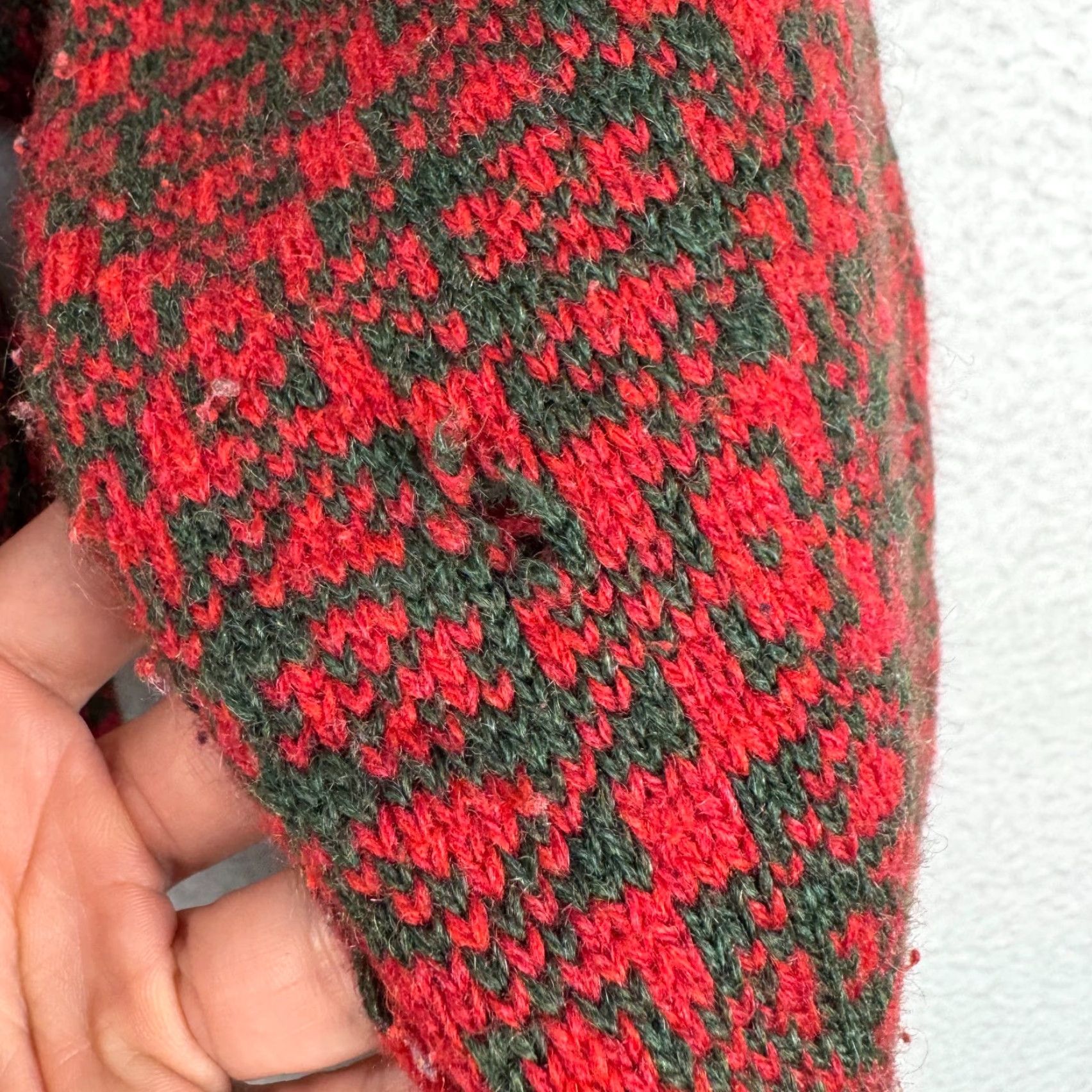 Vintage VINTAGE Woolrich Woman S/M Wool Knit Fair Isle AOP Sheep Sweater Red Size S / US 4 / IT 40 - 5 Thumbnail