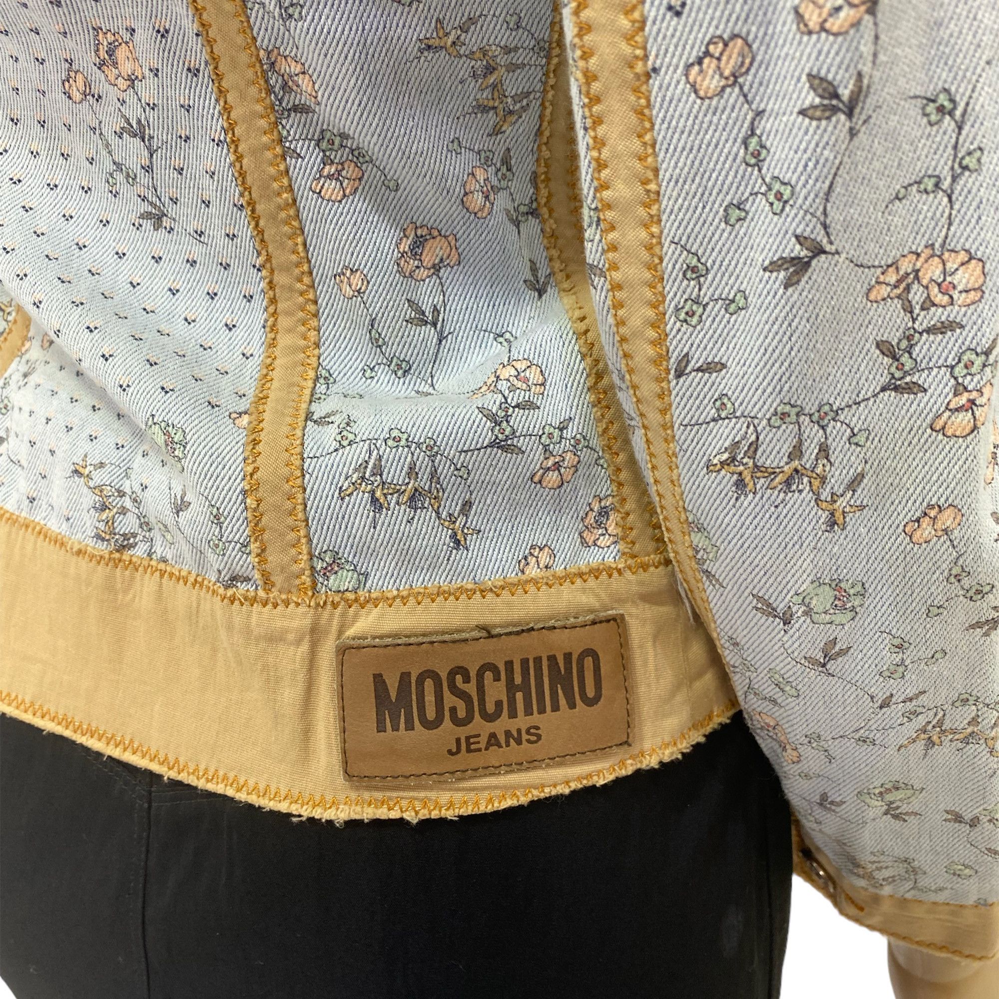 Vintage MOSCHINO Jeans Vintage Light Blue Brown Floral Prints Jacket Size M / US 6-8 / IT 42-44 - 7 Thumbnail
