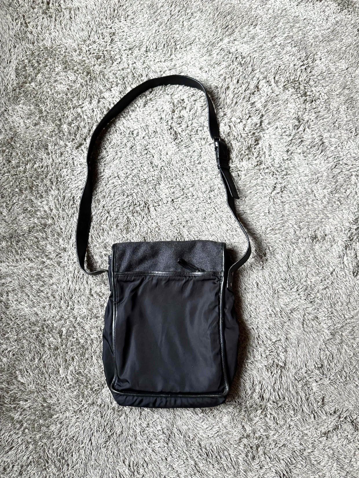Miu Miu MIU MIU CROSS BODY MESSENGER SHOULDER BAG Size ONE SIZE - 2 Thumbnail