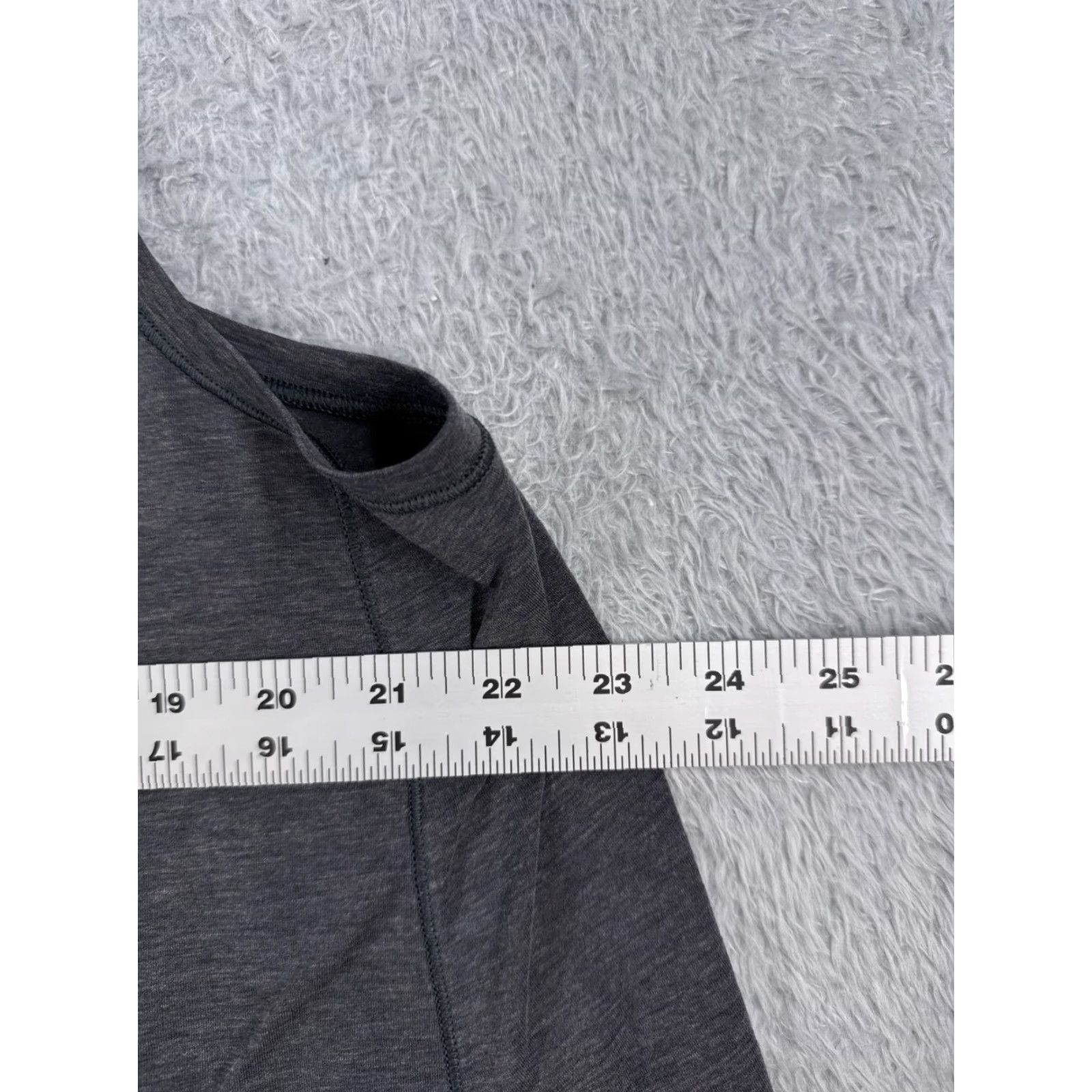 Lululemon Lululemon Shirt Women 6 Gray Watch Me Flip Tank V-Neck Tie Yoga Gym W1ASFS Shirt Women Tank Gray Lululemon 6 V-Neck Casual Size M / US 6-8 / IT 42-44 - 7 Thumbnail