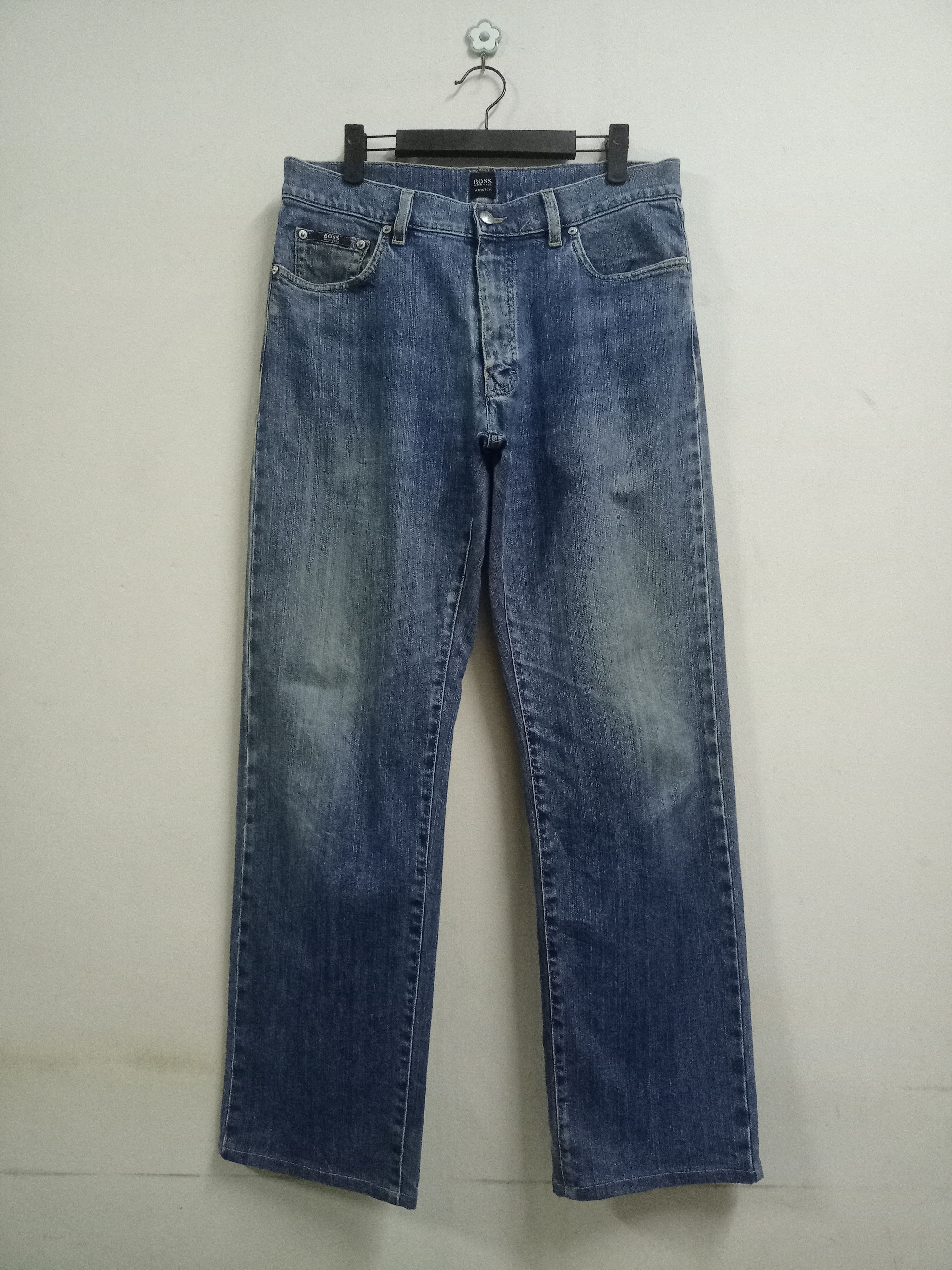 Hugo × Hugo Boss Vintage Hugo Boss Texas Classic Baggy Blue Jeans Size US 32 / EU 48 - 1 Thumbnail
