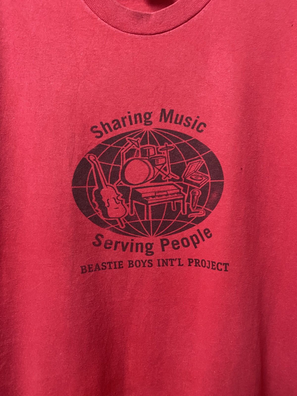 Band Tees 90’s Beastie boys band (rare article by Grand royal record) Size US M / EU 48-50 / 2 - 3 Thumbnail