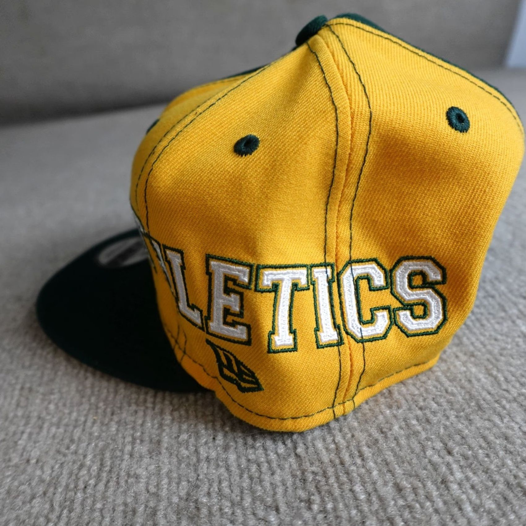 New Era New Era Oakland A's Hat Snapback Geometric Green Yellow 9Fifty Embroidered Adjustable Men Summer Spring Vintage: No Signed: No Size ONE SIZE - 6 Thumbnail