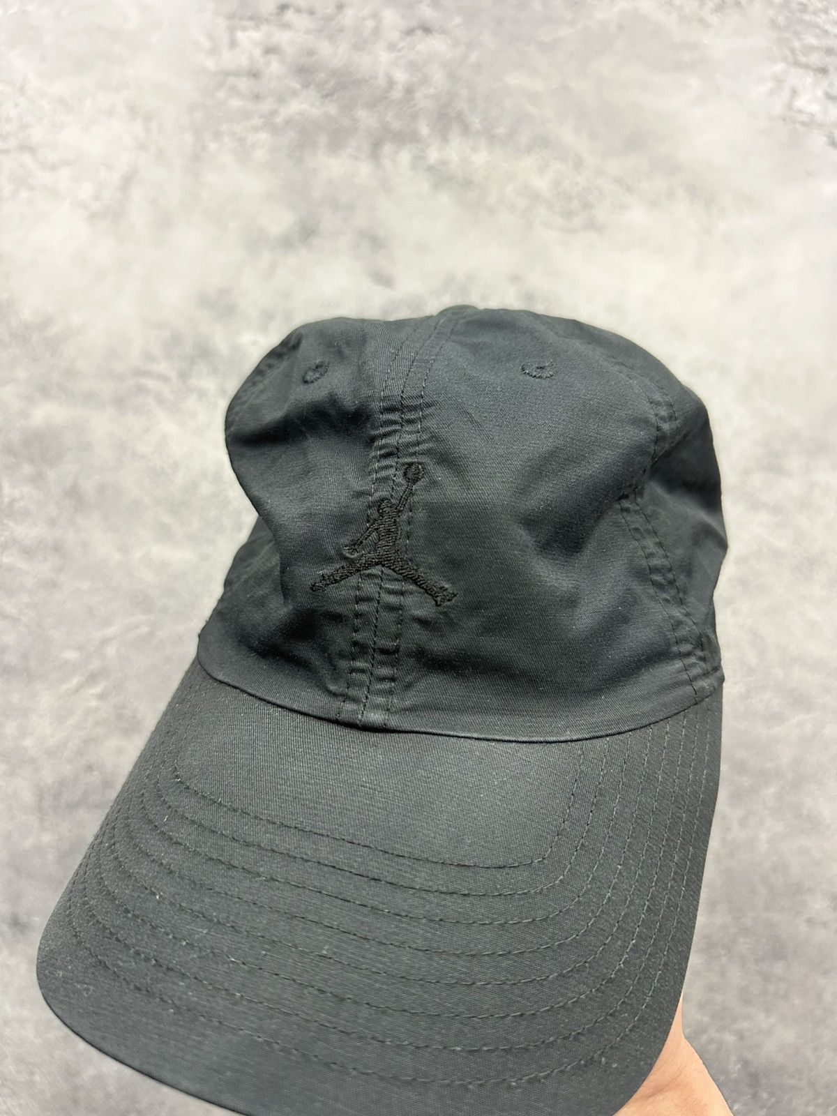 Jordan Brand Vintage Air Jordan Nike Cap Small Centre Logo Black Y2K Hat Size ONE SIZE - 6 Thumbnail