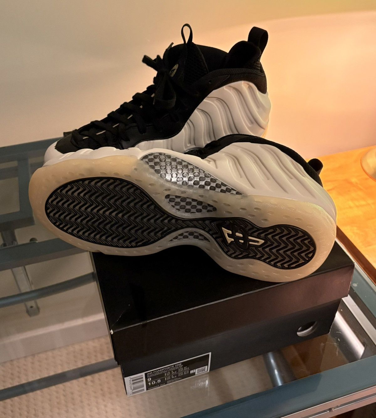 Nike Nike Foamposite One Size US 9 / EU 42 - 2 Thumbnail