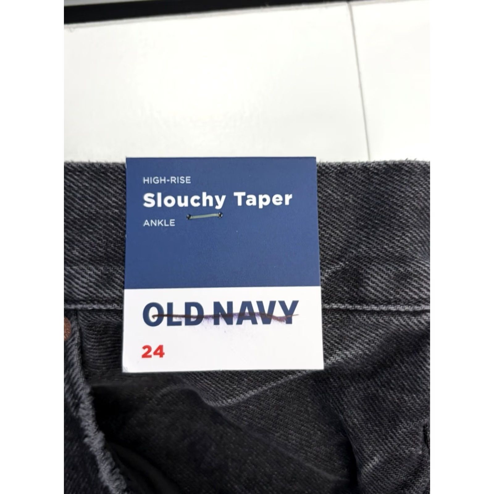 Old Navy NWT Old Navy Black Women's Size 24 High Rise Slouchy Taper Ankle Jeans Size 32" / US 10 / IT 46 - 4 Thumbnail