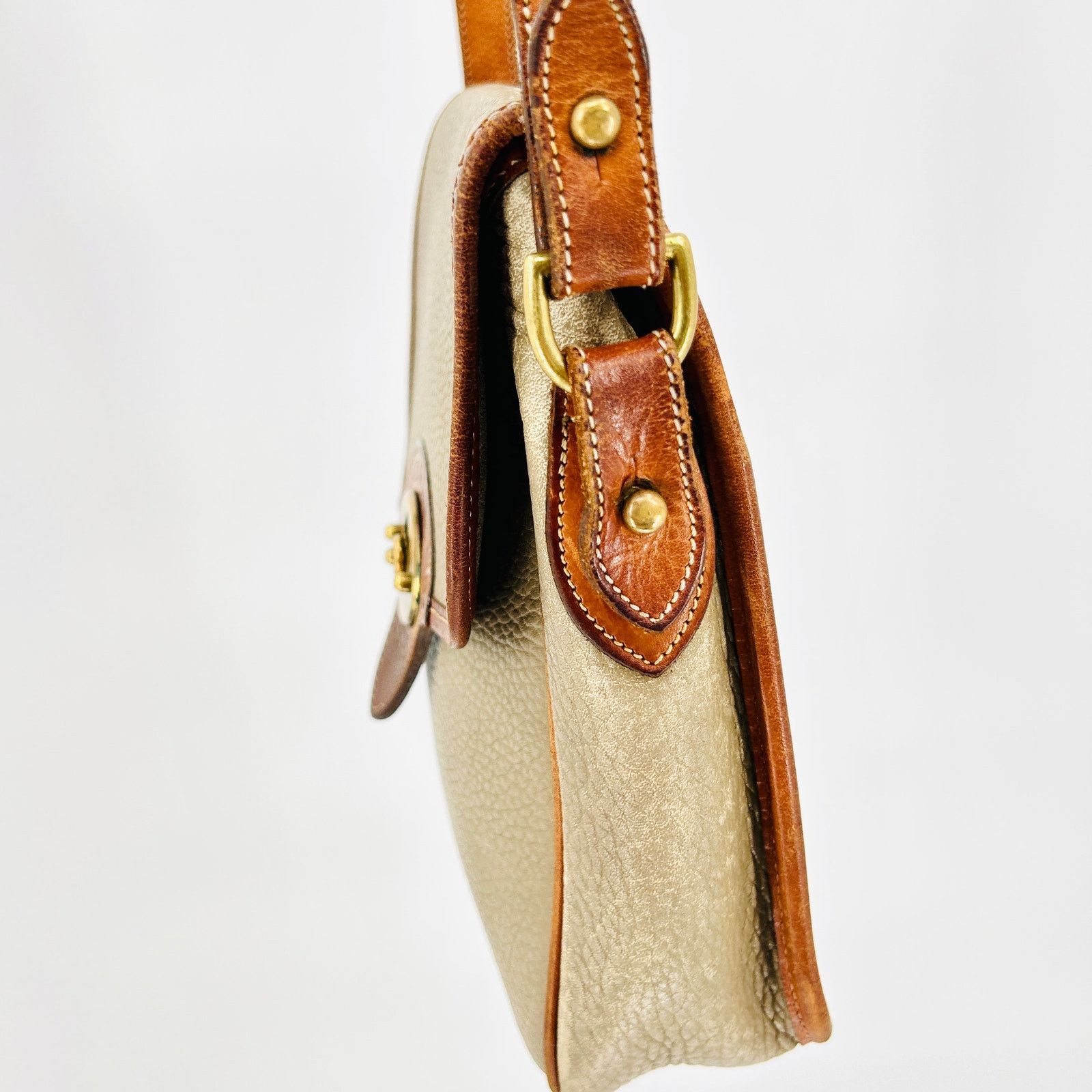 Dooney & Bourke Vintage 90s Bone Tan British All-Weather Leather Crossbody Size ONE SIZE - 7 Thumbnail