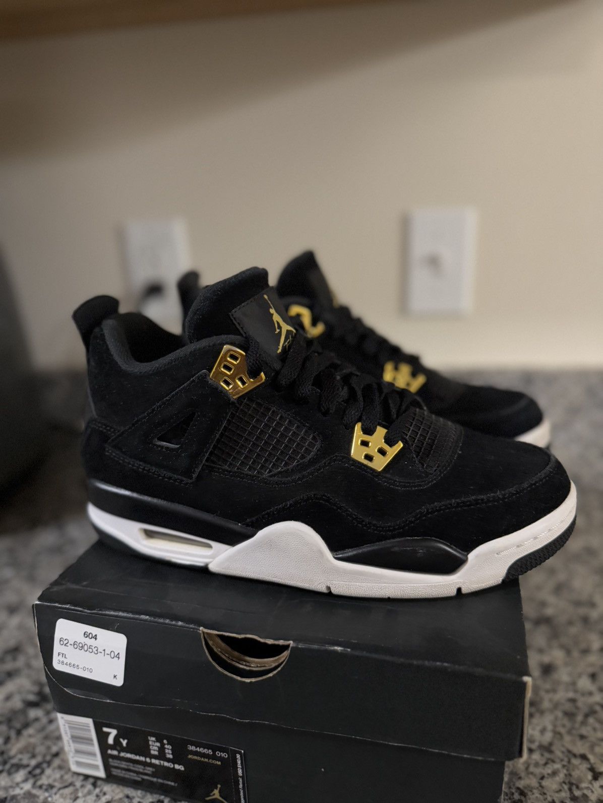 Jordan Brand × Nike Air Jordan 4 Royalty 408452-032 Size 6.5Y/8W 2016 Size US 6.5 / EU 39-40 - 1 Thumbnail
