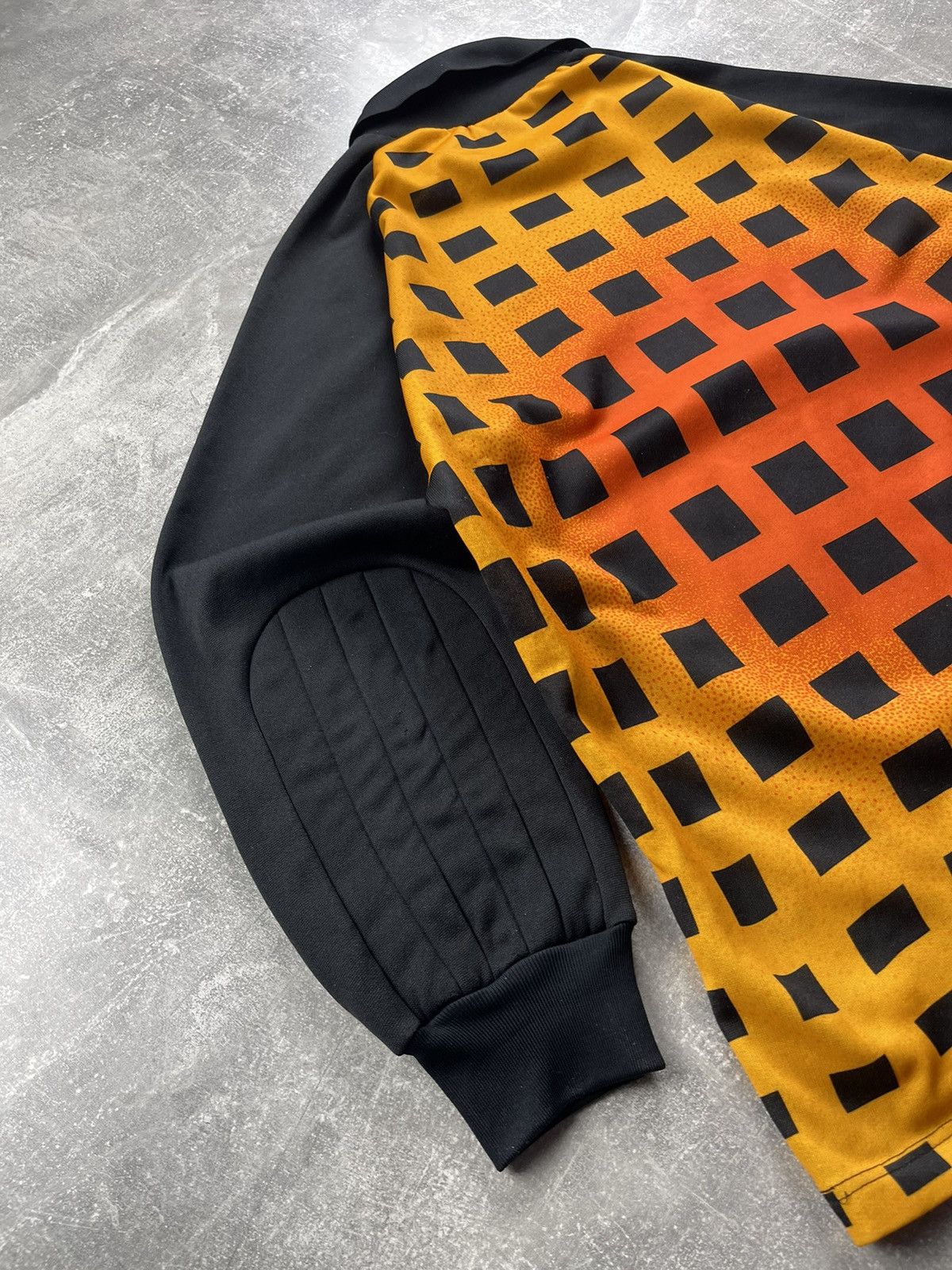 Adidas × Vintage Vintage 90s Adidas Goalkeeper Jersey – Geometric Pattern Size US S / EU 44-46 / 1 - 7 Thumbnail