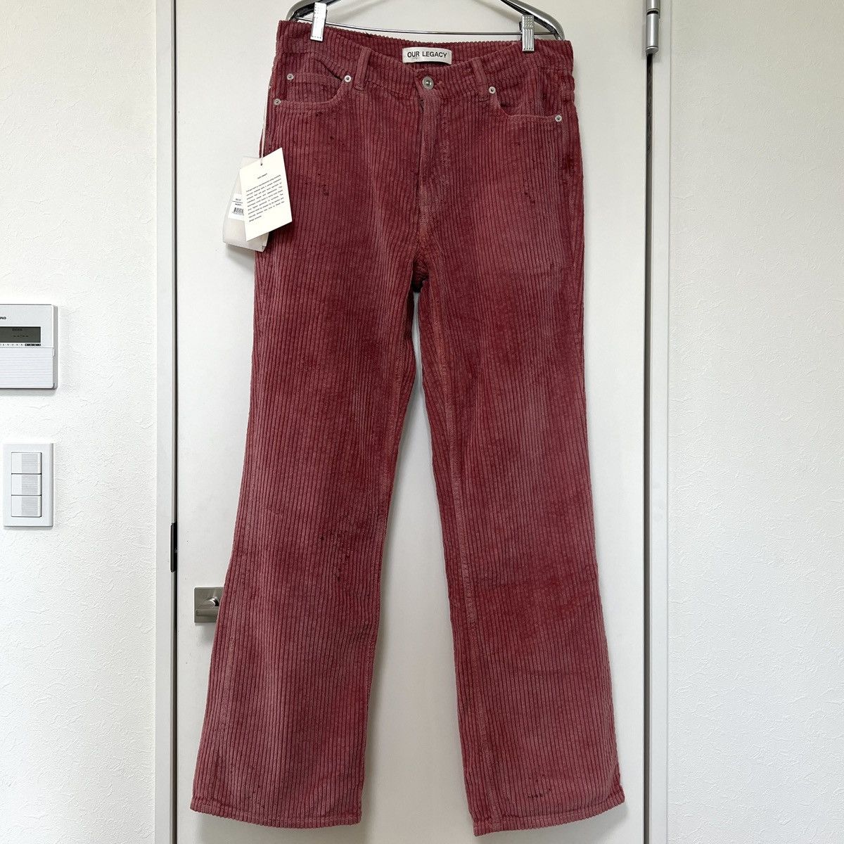 パンツ OUR LEGACY 70S CUT ANTIQUE PINK Our Legacy Cord 70s Cut - Antique Pink Rustic | Garmentory