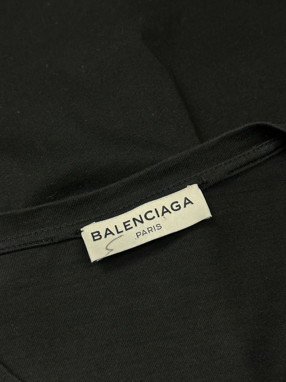 Balenciaga Balenciaga SS2014 Architecture Embossed Black T-Shirt Size L Size US L / EU 52-54 / 3 - 10 Thumbnail