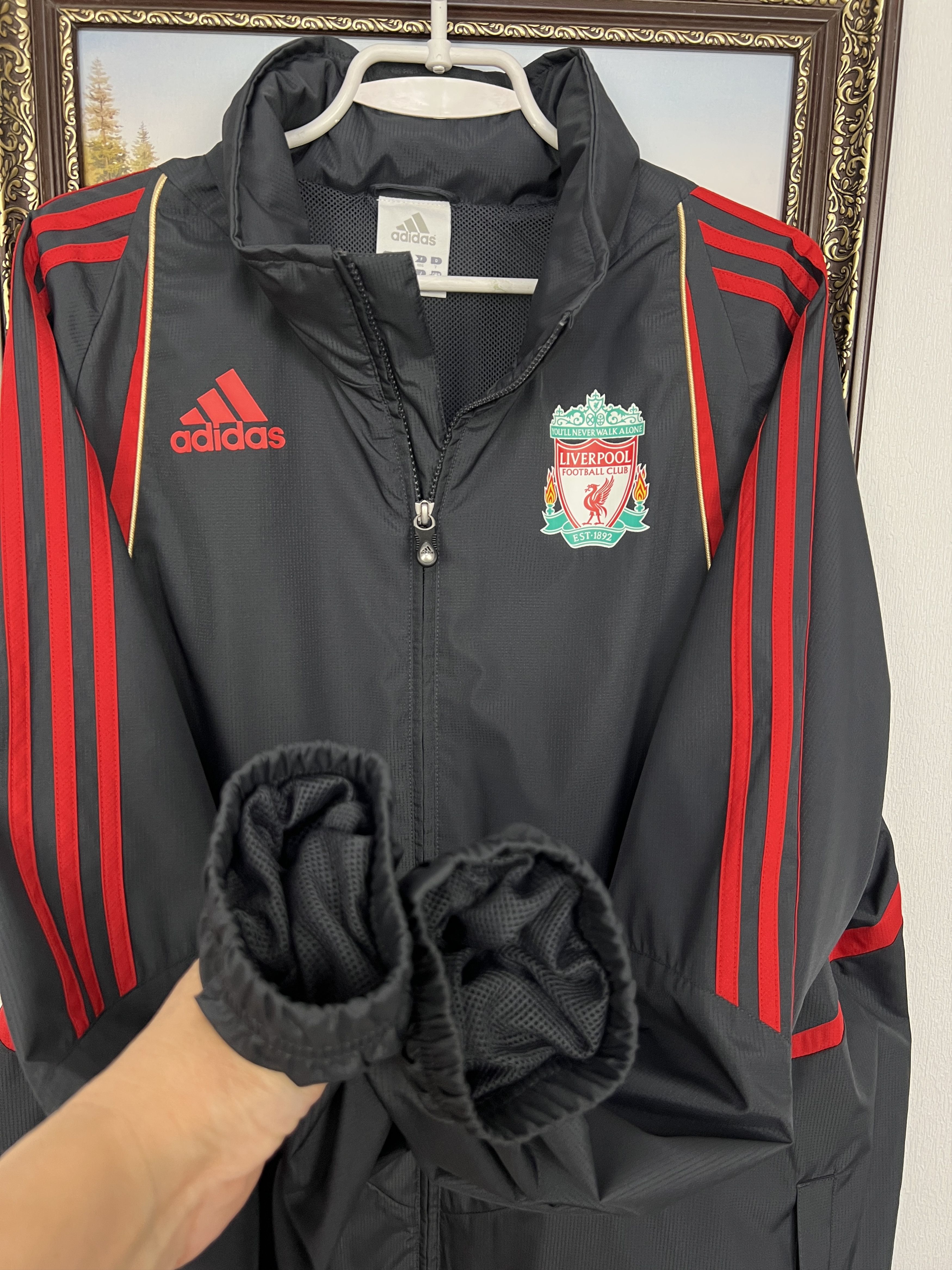 Adidas Vintage Adidas Liverpool Football Jacket Track Top Hooded Size US L / EU 52-54 / 3 - 7 Thumbnail