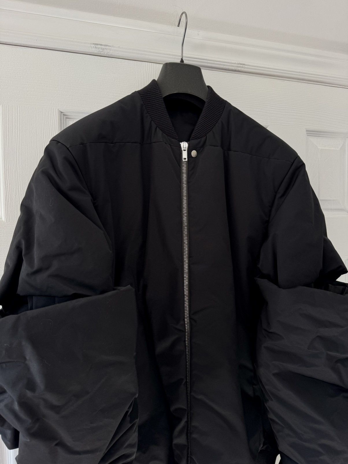 Rick Owens RARE: FW22 STROBE Padded Gauntlet Bomber Size US M / EU 48-50 / 2 - 2 Thumbnail