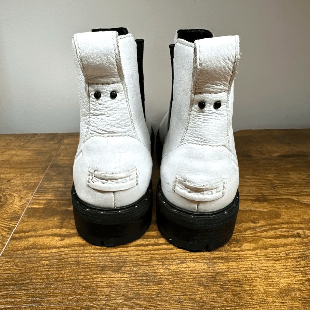 SOREL Sorel Lennox Chelsea Boot Women’s 8.5 White Slip On Ankle Waterproof Boots Womens Shoes Size US 9 / IT 39 - 2 Thumbnail