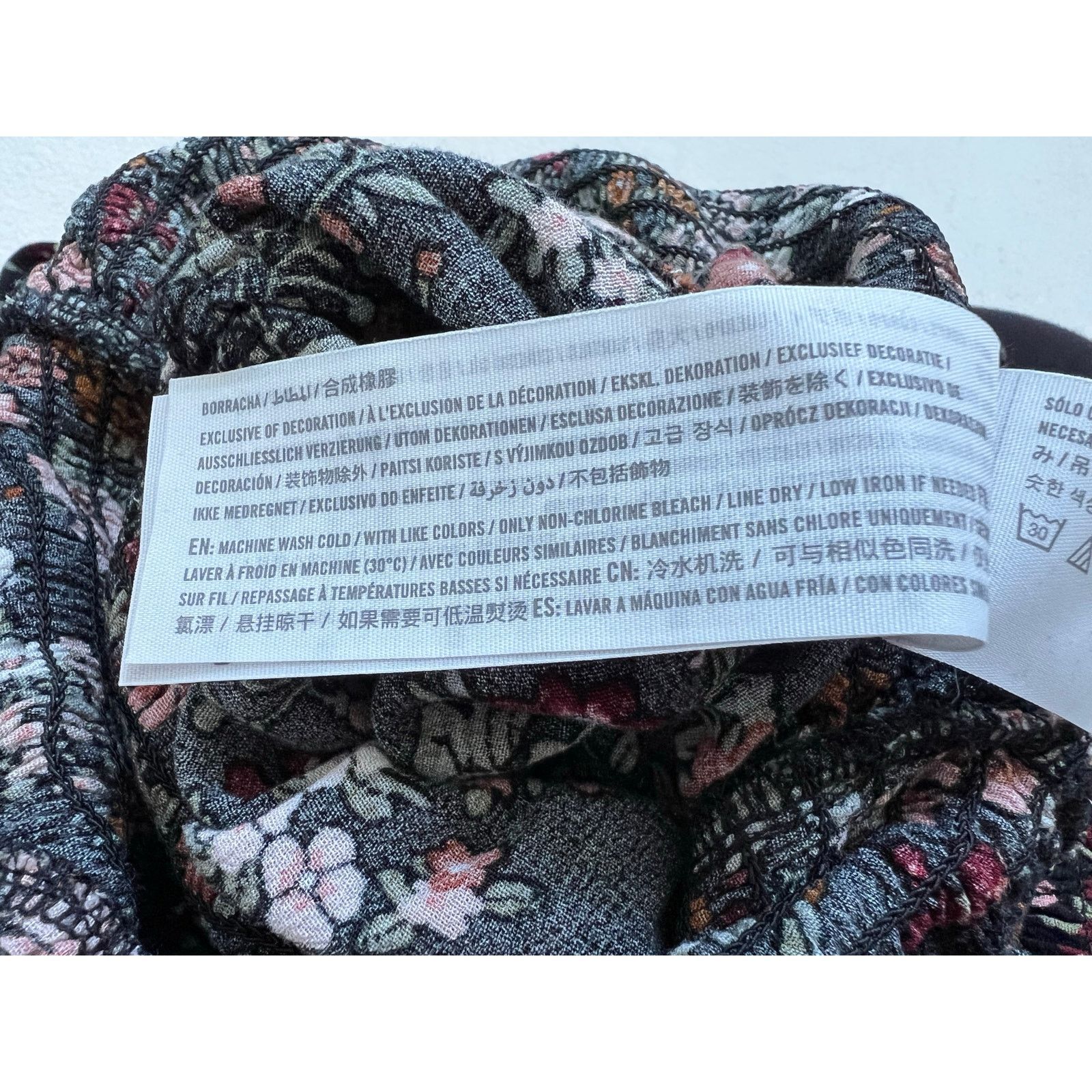 Abercrombie & Fitch Abercrombie & Fitch Sleeveless Floral Jumpsuit XS Size 24" / US 00 / IT 34 - 7 Thumbnail