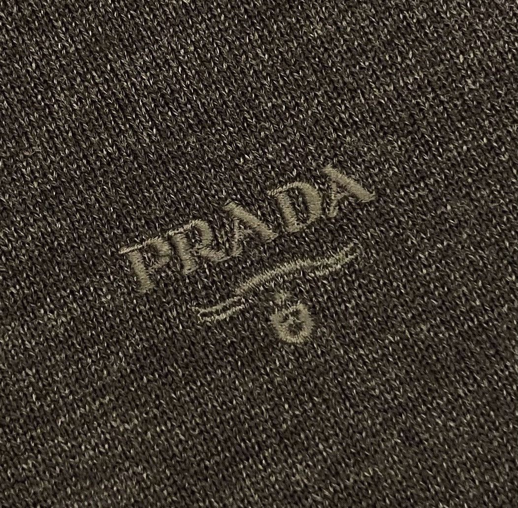 Prada Prada Embroidered Logo Knitted Sweatshirt x Luxury Size US M / EU 48-50 / 2 - 3 Thumbnail