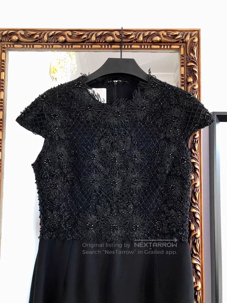Valentino Valentino Black flower embroidered beaded evening dress Size M / US 6-8 / IT 42-44 - 5 Thumbnail