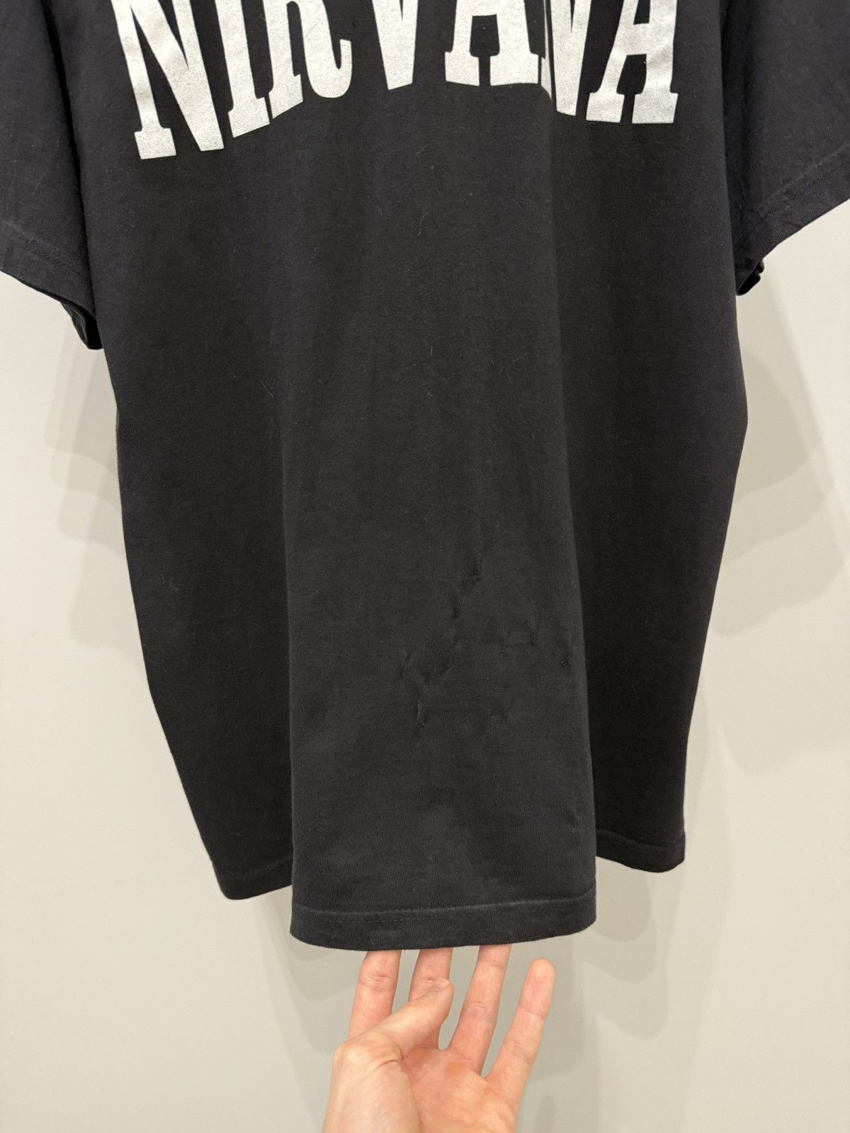 Vintage Vintage Kurt Cobain Nirvana Memorial Band T Shirt 1994 Size US M / EU 48-50 / 2 - 4 Thumbnail