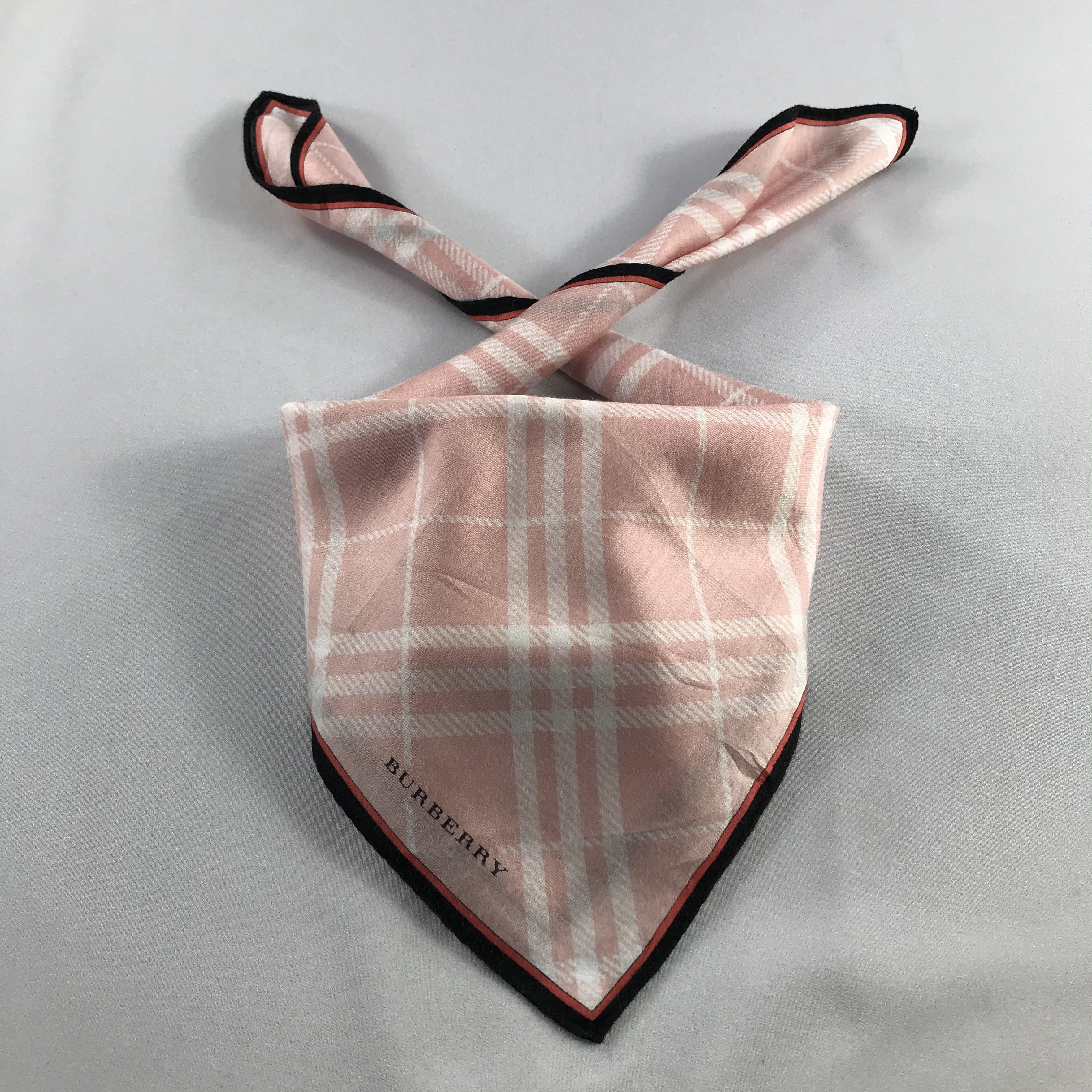 Burberry Burberry Handkerchief / Bandana / Neckerchief C817 Size ONE SIZE - 1 Thumbnail