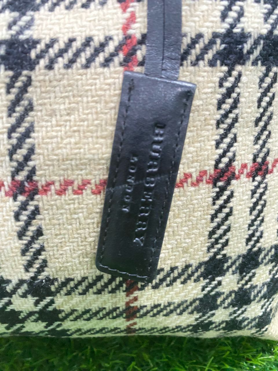 Burberry Authentic Burberry Novachek Wool Tote Bag Size ONE SIZE - 5 Thumbnail