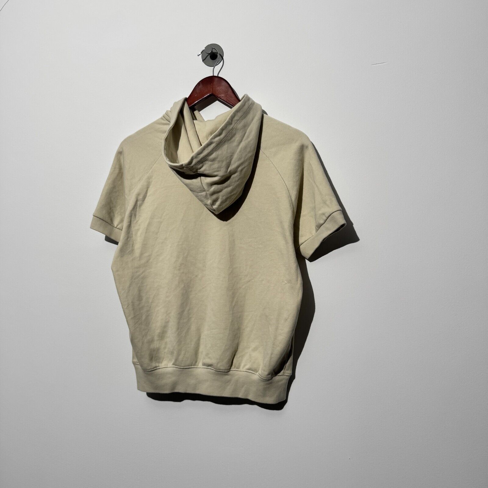 Nike Vintage Nike Unisex Beige Cotton Hoodie Size L Short Sleeve Size US L / EU 52-54 / 3 - 10 Thumbnail
