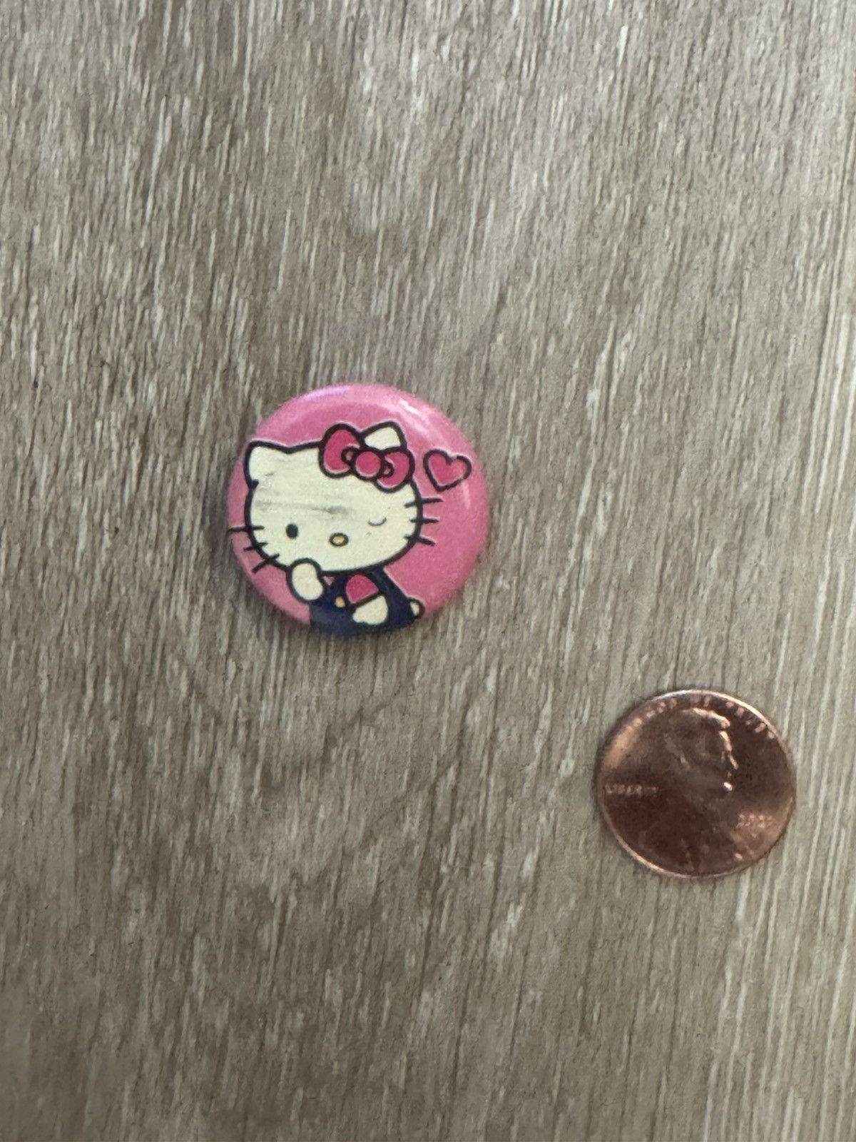 Japanese Brand HELLO KITTY 2002 Vintage Pin Button Size ONE SIZE - 4 Thumbnail