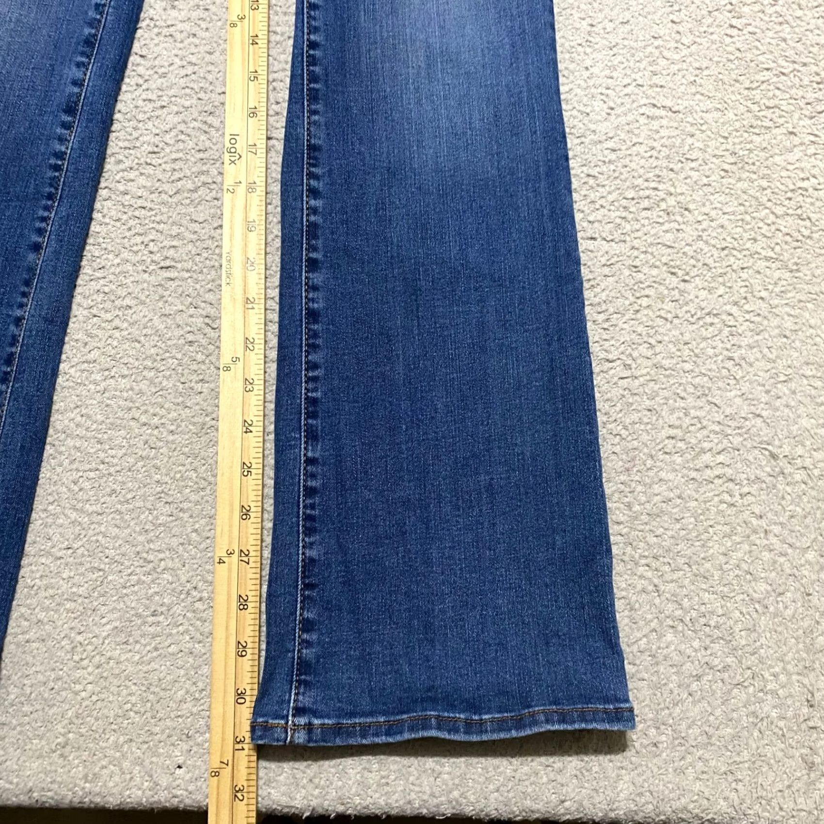 Vintage KUT from the Kloth Jeans Blue Denim Medium Wash Bootcut Mid Rise Women 6 Regular 28x31 Stretch Pockets Cotton Polyester Spandex Size 28" / US 6 / IT 42 - 6 Thumbnail