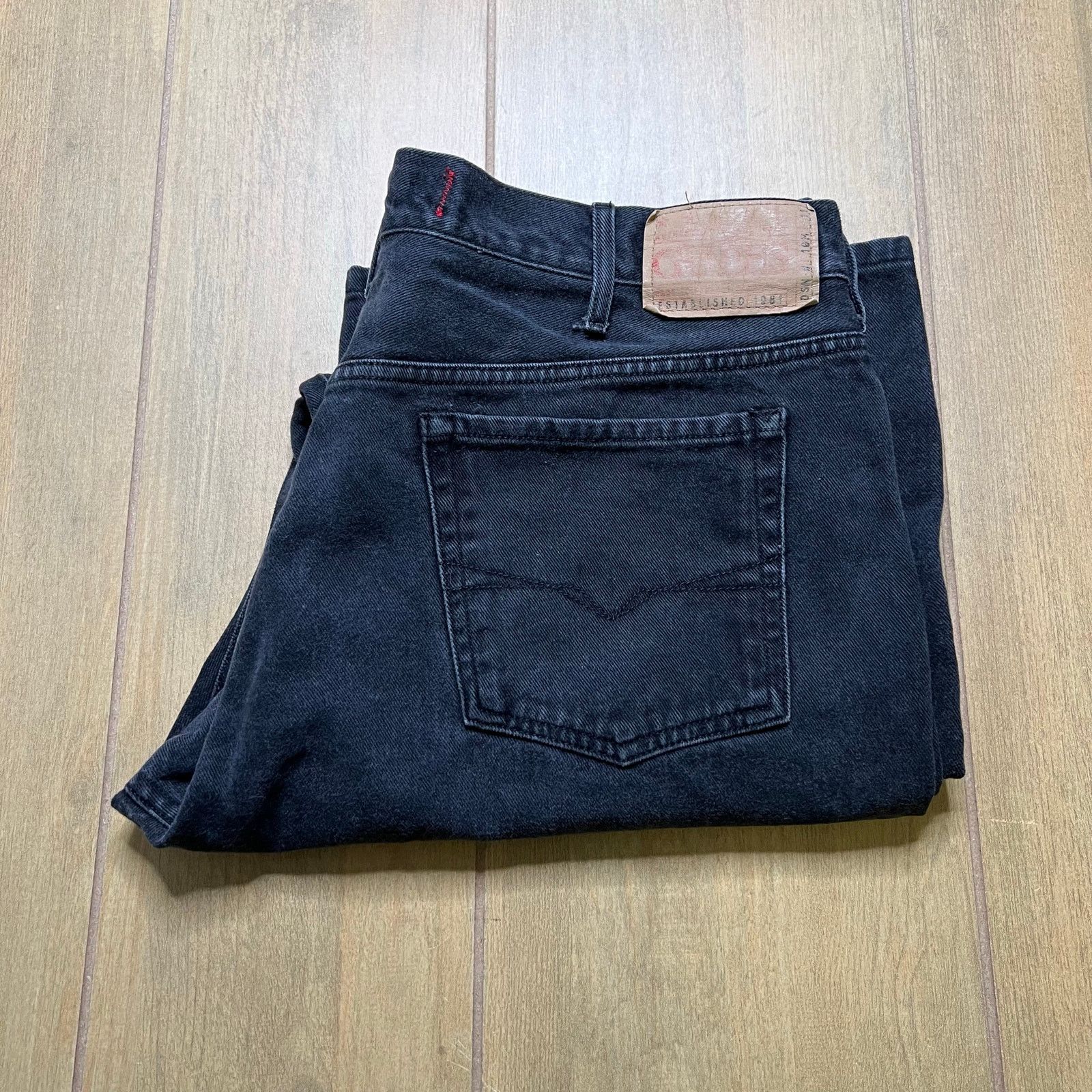 Guess Vintage Guess Jeans Black Denim Pants Mens 40x30 Y2K baggy Size US 40 / EU 56 - 12 Thumbnail