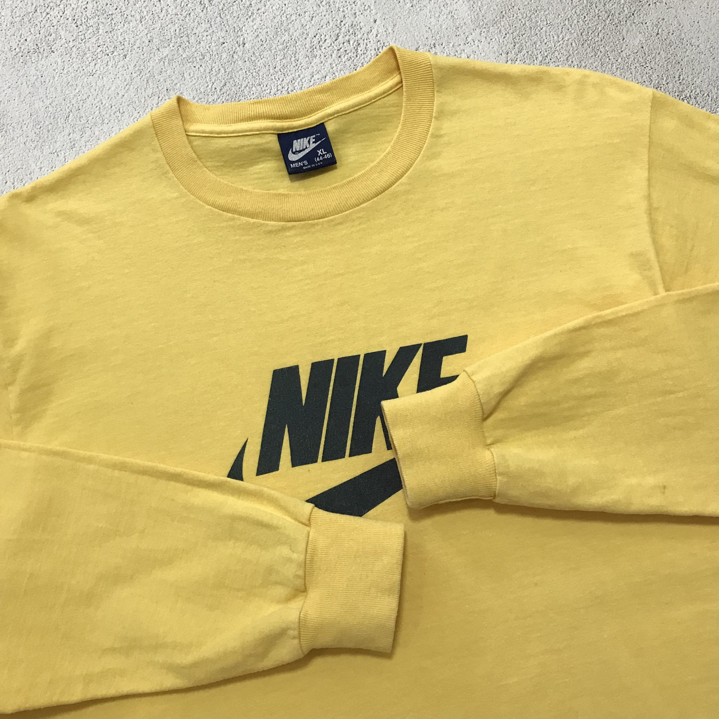 Nike NIKE Vintage Crewneck Long Sleeve Sweatshirt 80s USA Rare Size US XL / EU 56 / 4 - 6 Thumbnail