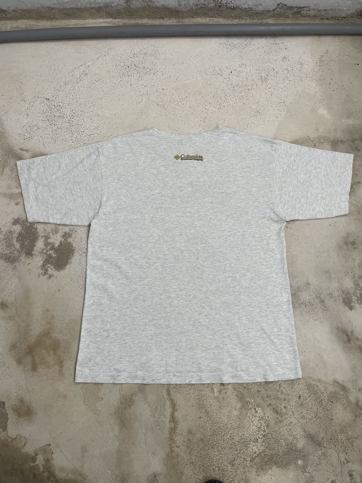 Columbia Columbia Vintage 90’s Trout Records Size US L / EU 52-54 / 3 - 2 Thumbnail