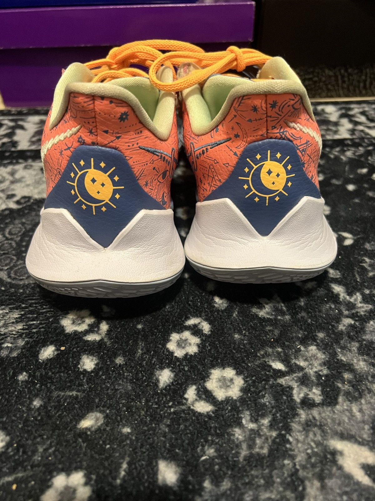 Nike KYRIE LOW 3 "TIE-DYE" Size US 10 / EU 43 - 5 Thumbnail