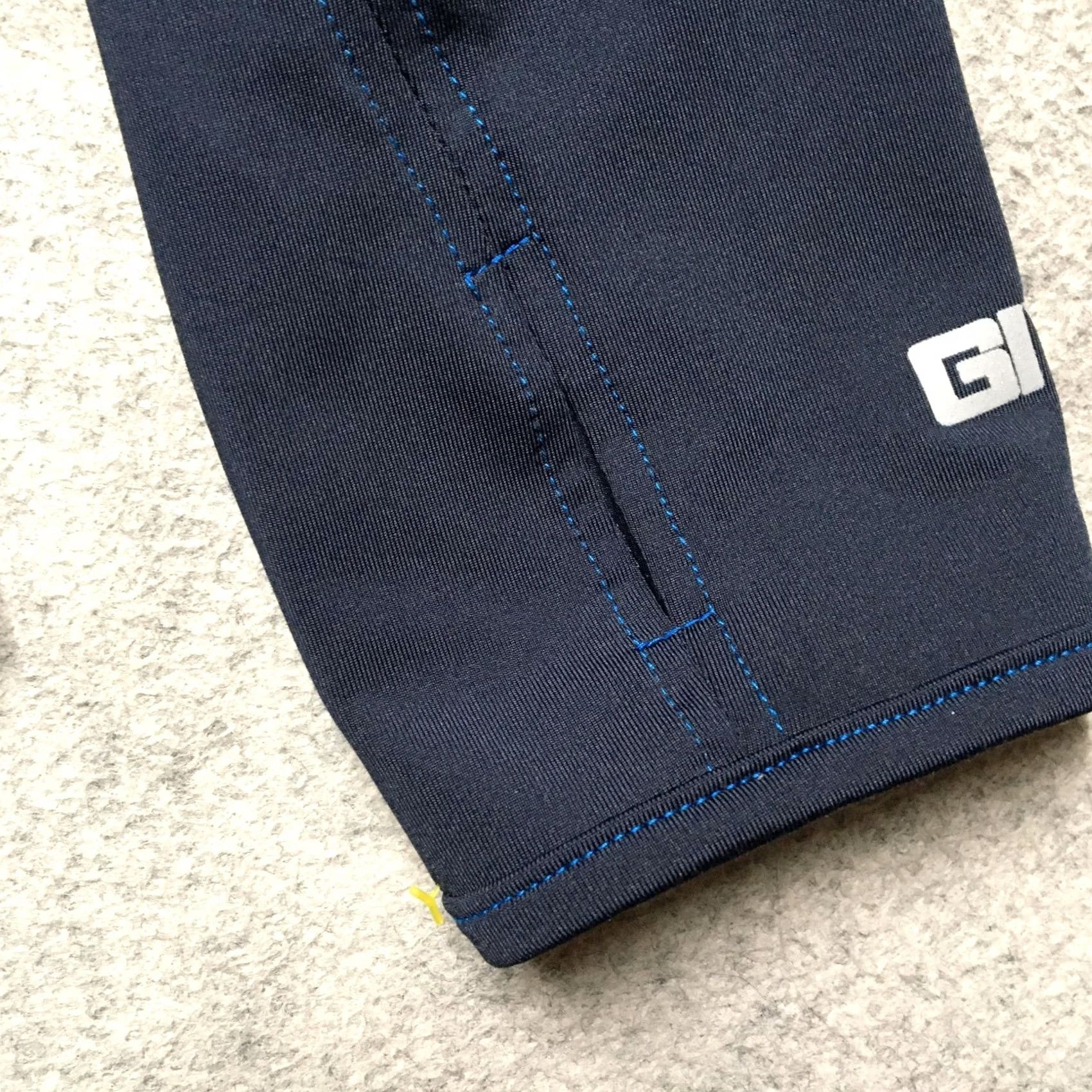 Layer 8 Give'r Pullover Hoodie Men Large Athletic Running Thumb Holes Outdoor Navy Blue 1/4 Zip Slit Hooded Sleeves Size US L / EU 52-54 / 3 - 3 Thumbnail